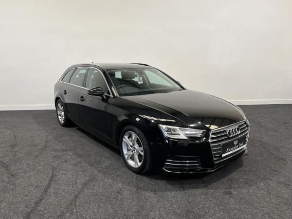 Audi A4 Avant 2.0 TDI ultra Sport Estate 5dr Diesel S Tronic Euro 6 (s/s) (190 ps)