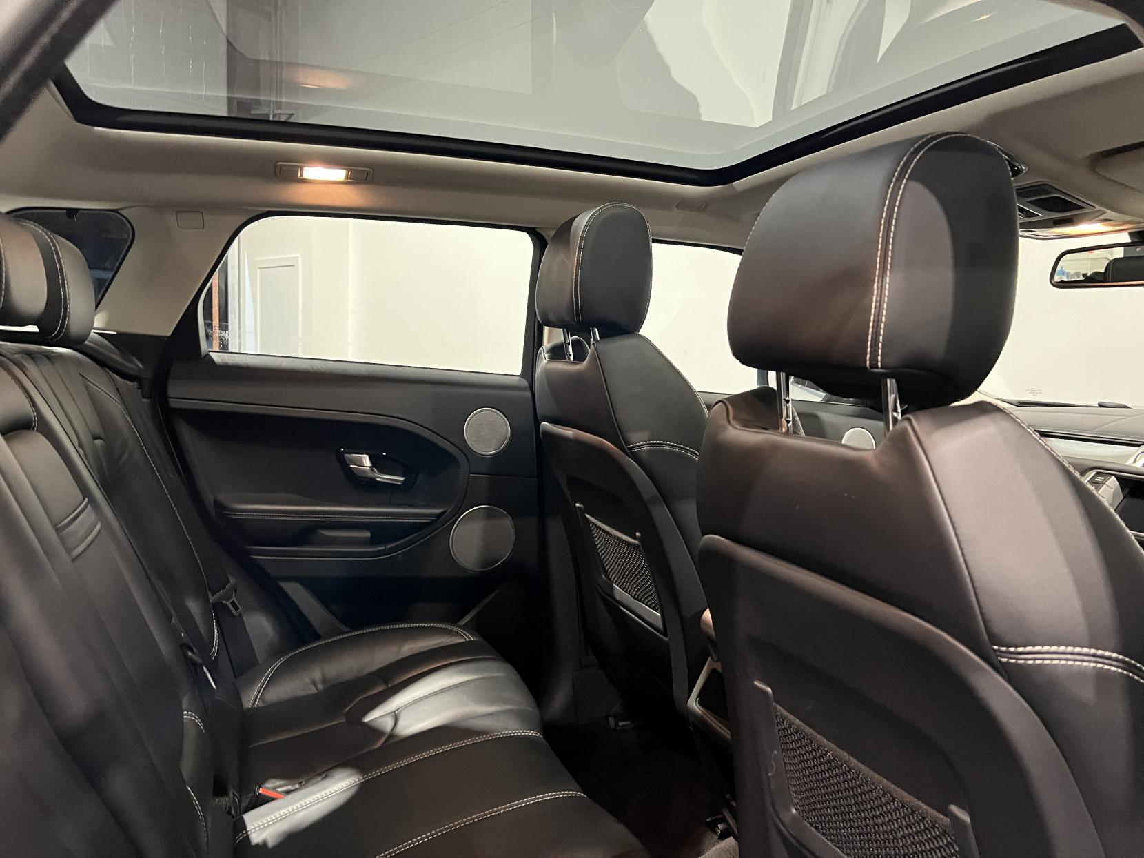 Land Rover Range Rover Evoque 2.2 SD4 Prestige SUV 5dr Diesel Auto 4WD Euro 5 (190 ps)