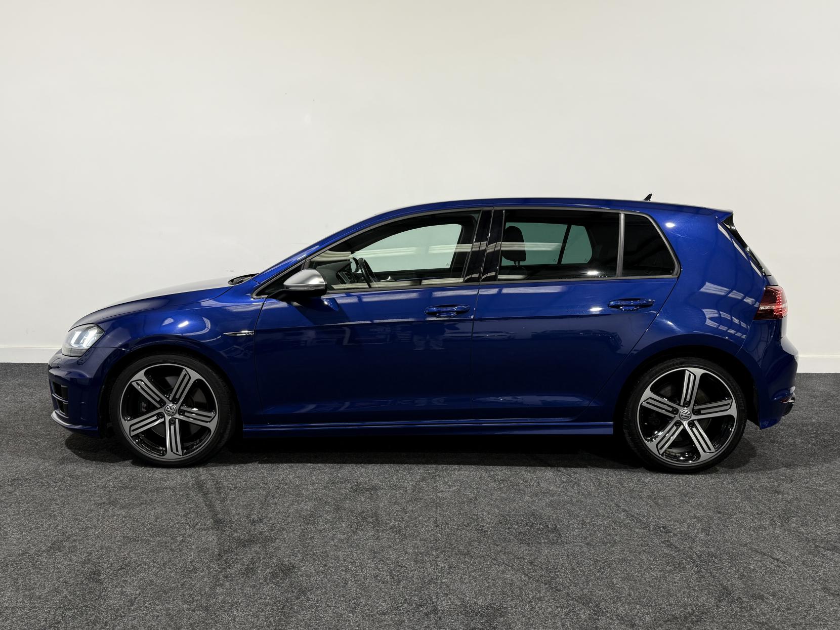 Volkswagen Golf 2.0 TSI BlueMotion Tech R Hatchback 5dr Petrol DSG 4Motion Euro 6 (s/s) (310 ps)