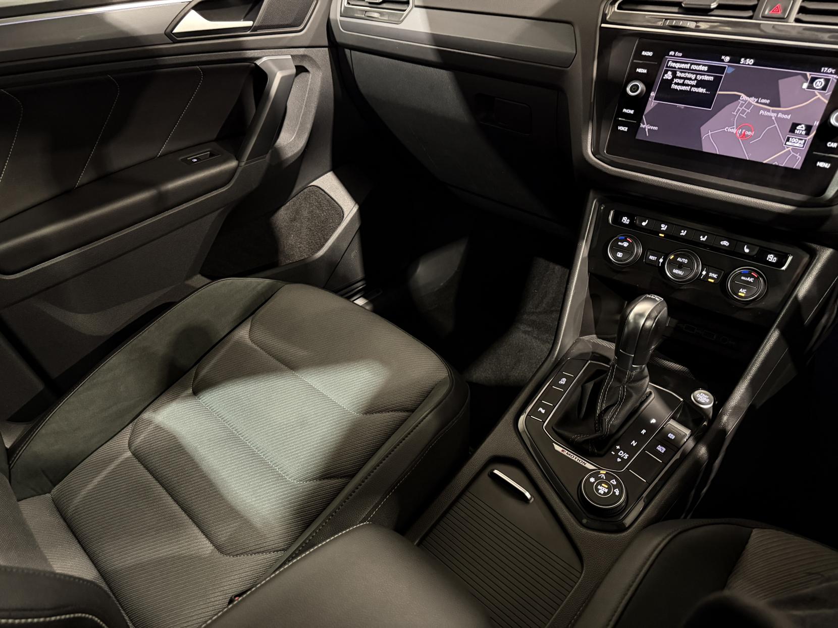 Volkswagen Tiguan 2.0 TDI R-Line SUV 5dr Diesel DSG 4Motion Euro 6 (s/s) (150 ps)