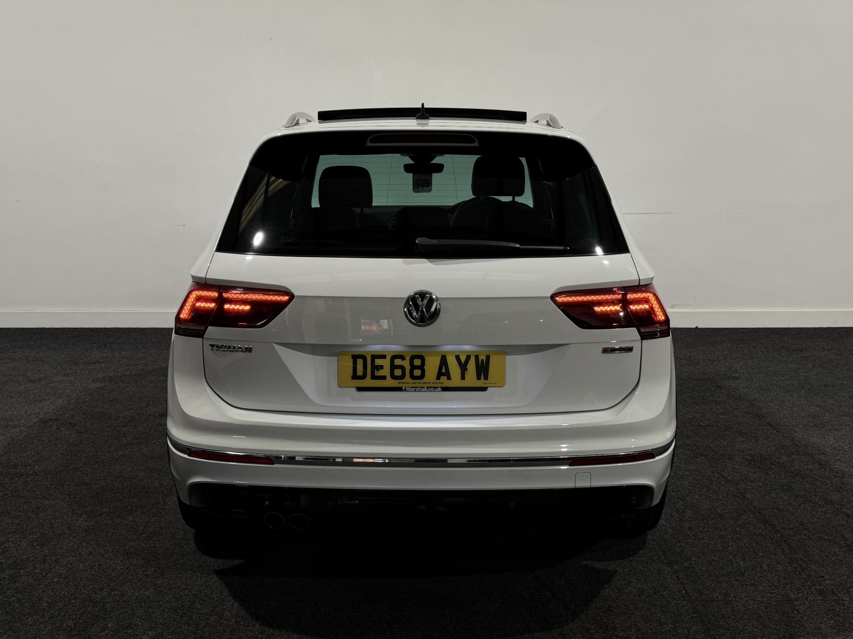 Volkswagen Tiguan 2.0 TDI R-Line SUV 5dr Diesel DSG 4Motion Euro 6 (s/s) (150 ps)