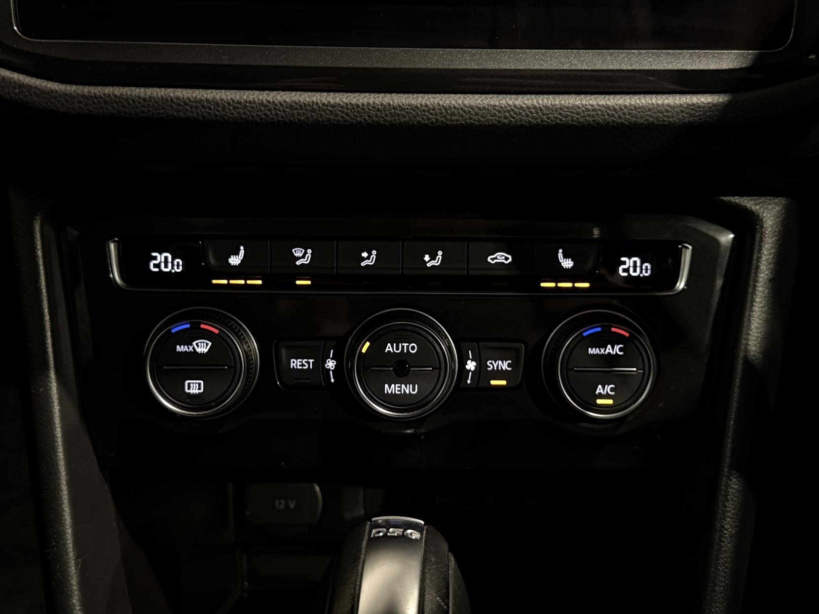 Volkswagen Tiguan 2.0 TDI R-Line SUV 5dr Diesel DSG 4Motion Euro 6 (s/s) (150 ps)