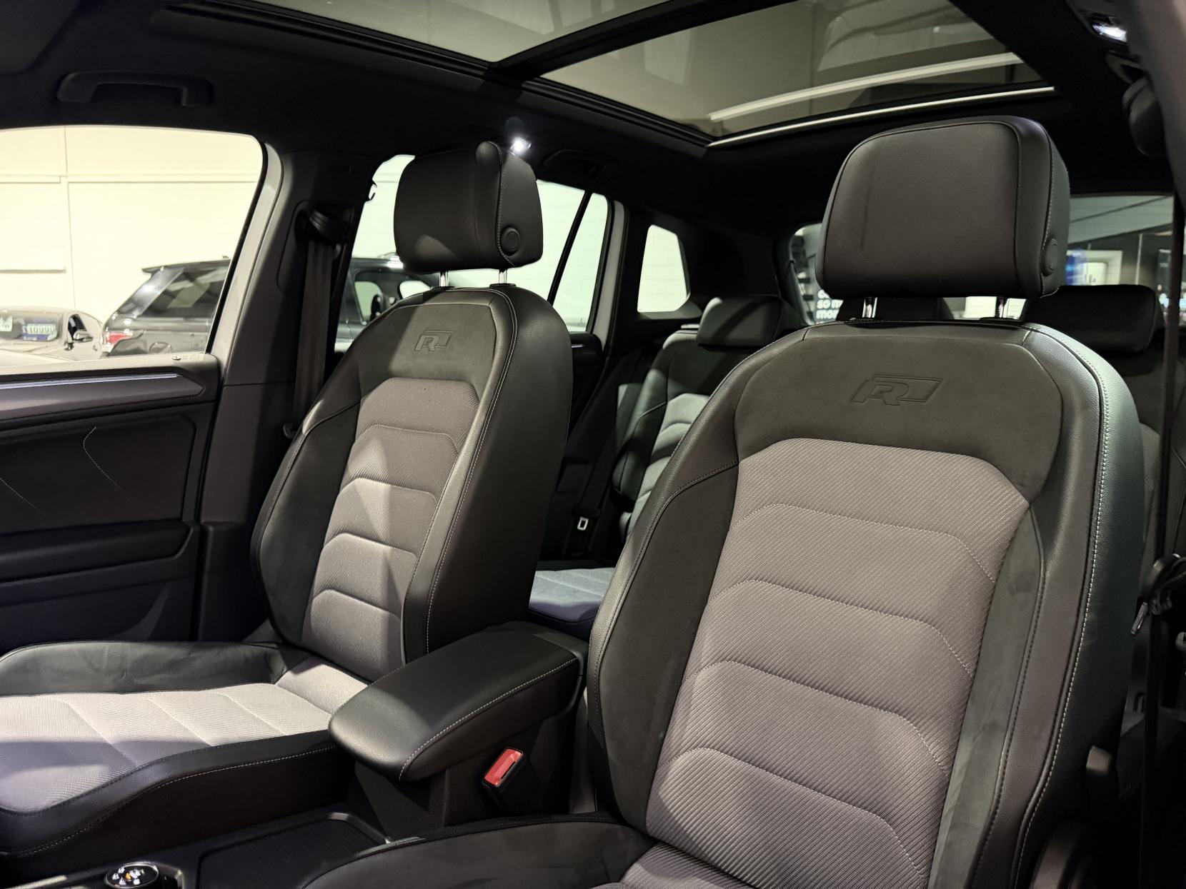 Volkswagen Tiguan 2.0 TDI R-Line SUV 5dr Diesel DSG 4Motion Euro 6 (s/s) (150 ps)