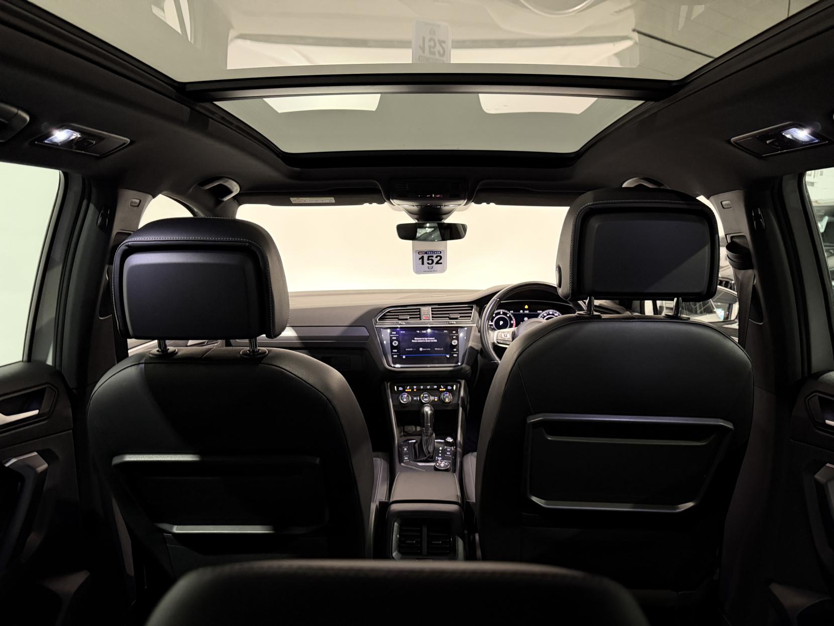 Volkswagen Tiguan 2.0 TDI R-Line SUV 5dr Diesel DSG 4Motion Euro 6 (s/s) (150 ps)