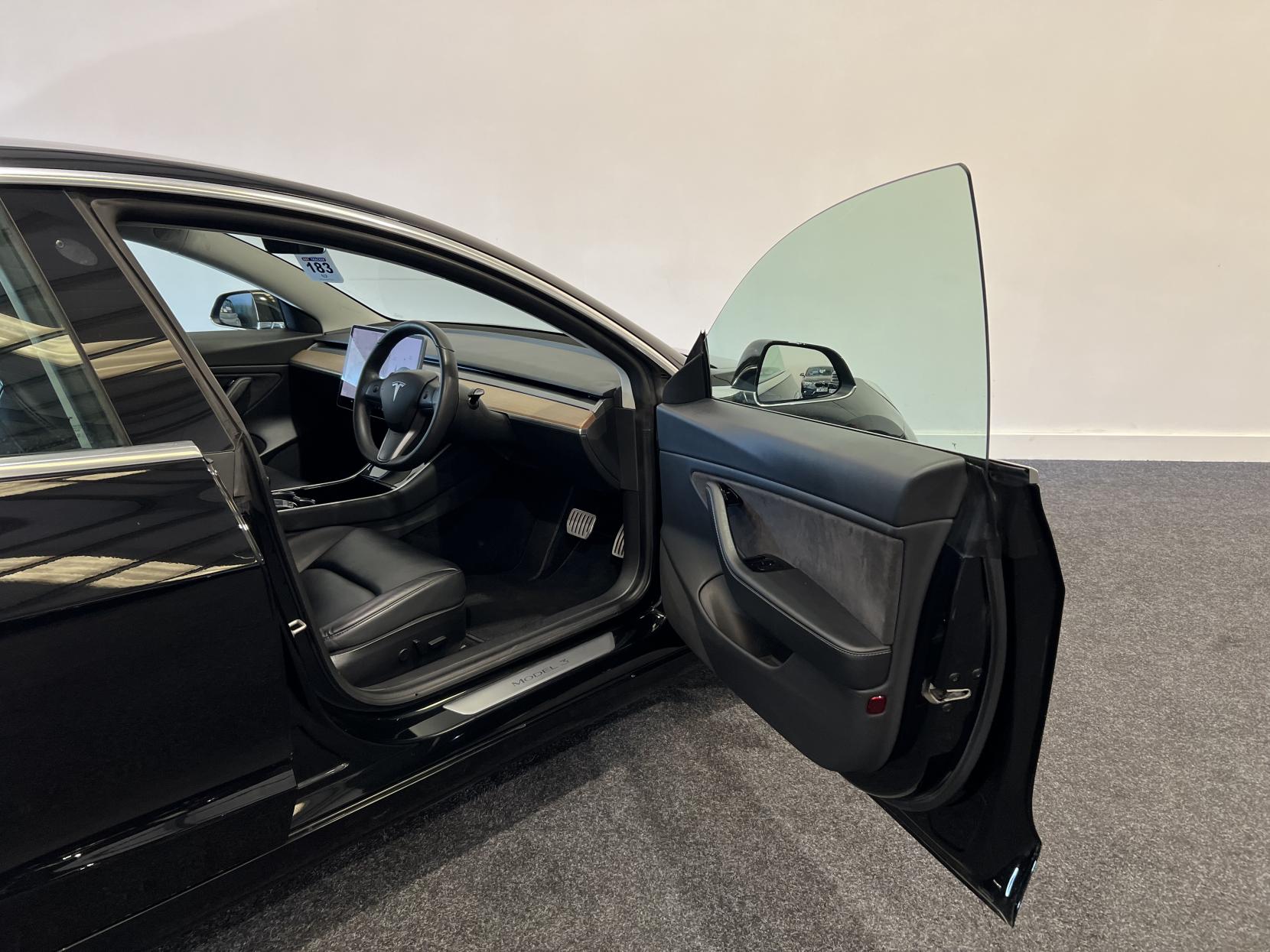 Tesla Model 3 (Dual Motor) Performance Saloon 4dr Electric Auto 4WDE (Performance Upgrade) (449 bhp)