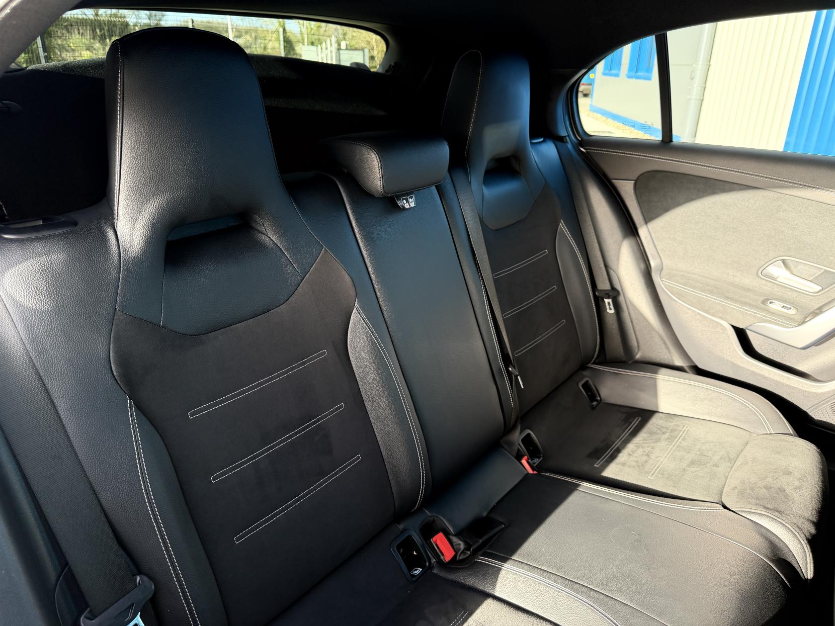 Mercedes-Benz A Class 2.0 A180d AMG Line Edition (Executive) Hatchback 5dr Diesel 8G-DCT Euro 6 (s/s) (116 ps)