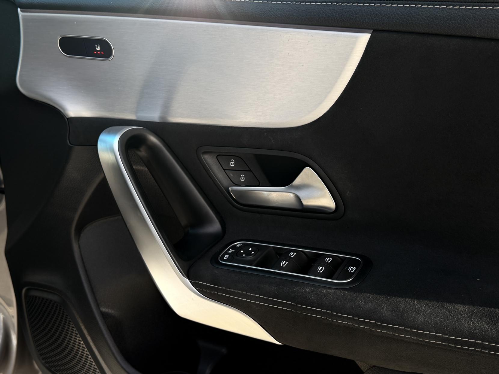 Mercedes-Benz A Class 2.0 A180d AMG Line Edition (Executive) Hatchback 5dr Diesel 8G-DCT Euro 6 (s/s) (116 ps)