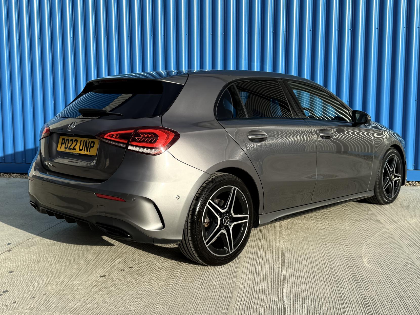 Mercedes-Benz A Class 2.0 A180d AMG Line Edition (Executive) Hatchback 5dr Diesel 8G-DCT Euro 6 (s/s) (116 ps)