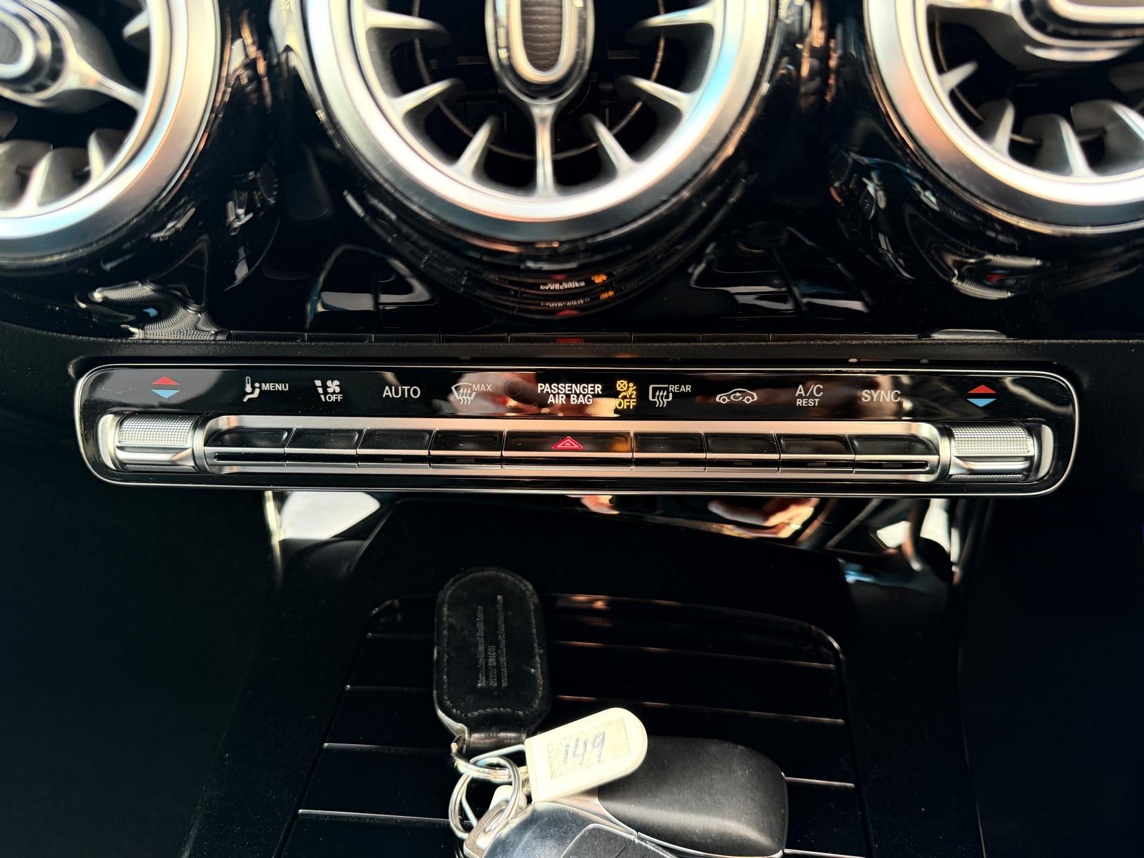 Mercedes-Benz A Class 2.0 A180d AMG Line Edition (Executive) Hatchback 5dr Diesel 8G-DCT Euro 6 (s/s) (116 ps)