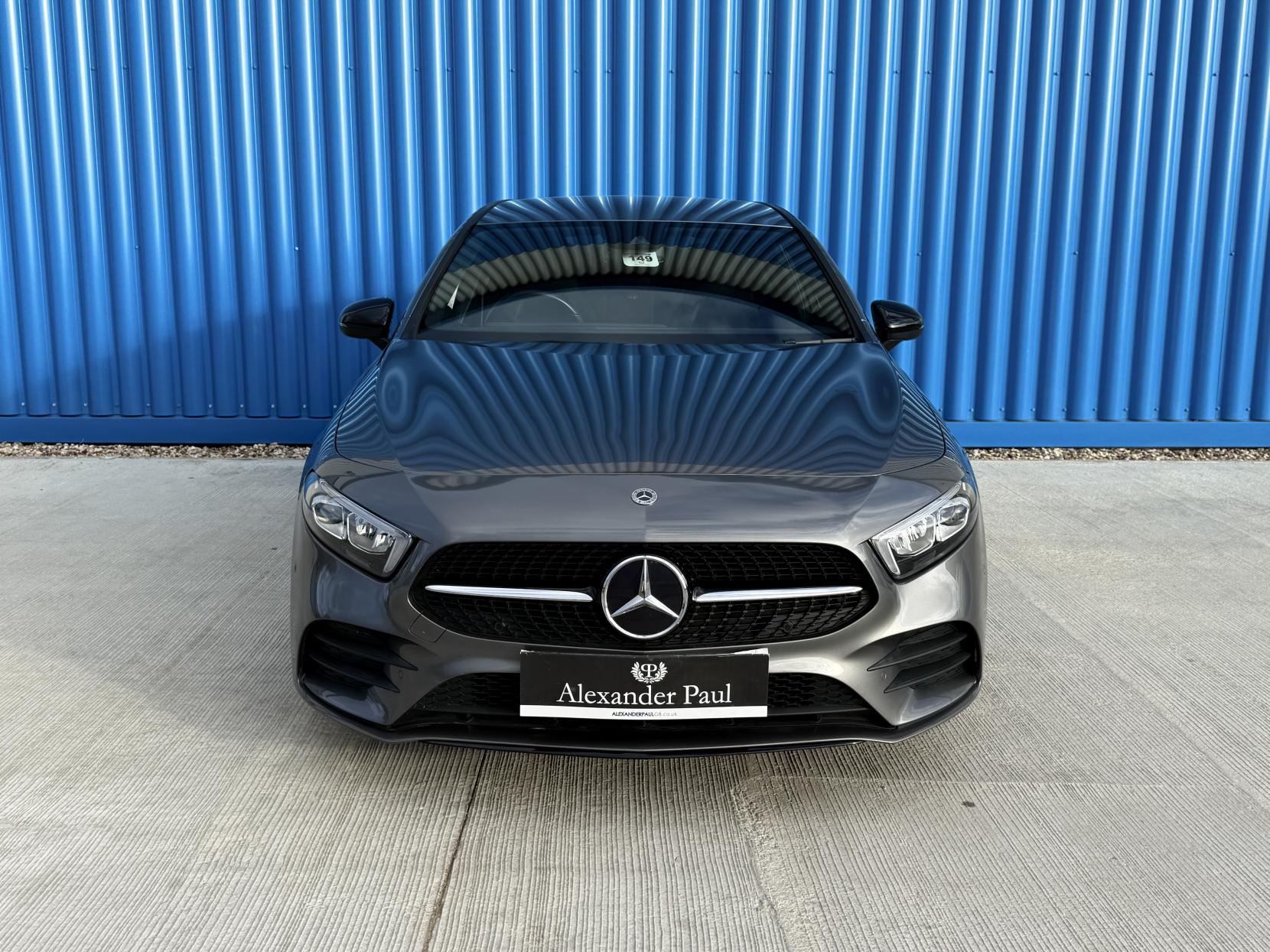 Mercedes-Benz A Class 2.0 A180d AMG Line Edition (Executive) Hatchback 5dr Diesel 8G-DCT Euro 6 (s/s) (116 ps)