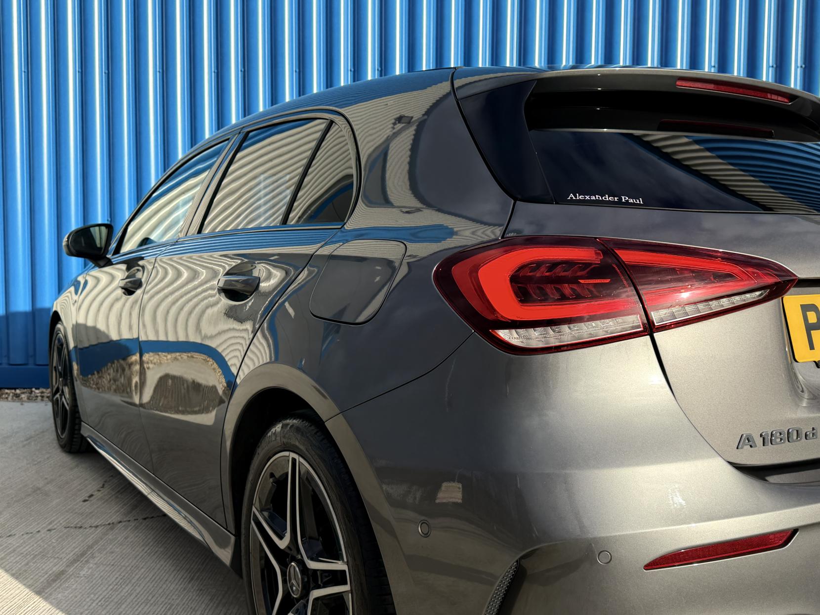 Mercedes-Benz A Class 2.0 A180d AMG Line Edition (Executive) Hatchback 5dr Diesel 8G-DCT Euro 6 (s/s) (116 ps)