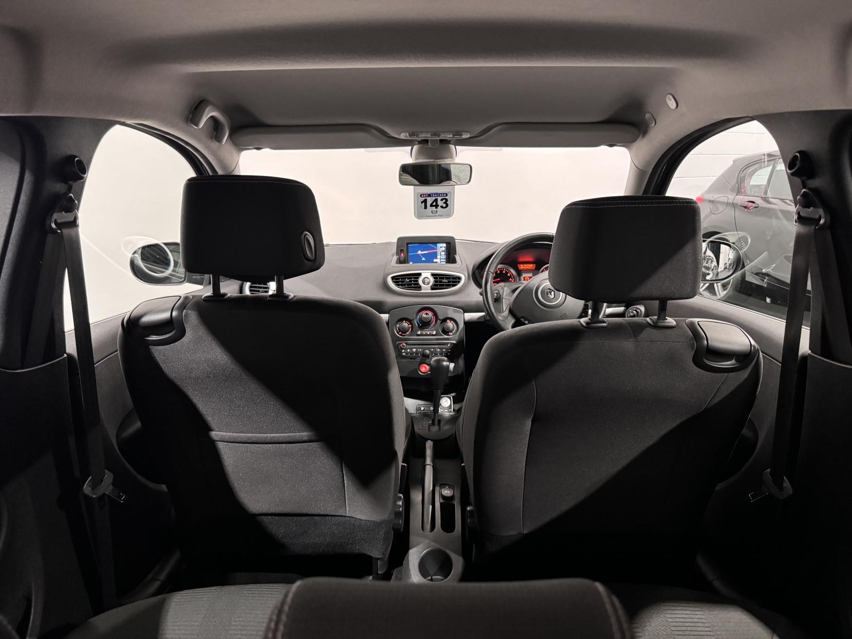 Renault Clio 1.6 VVT Dynamique TomTom Hatchback 3dr Petrol Auto Euro 5 (111 ps)