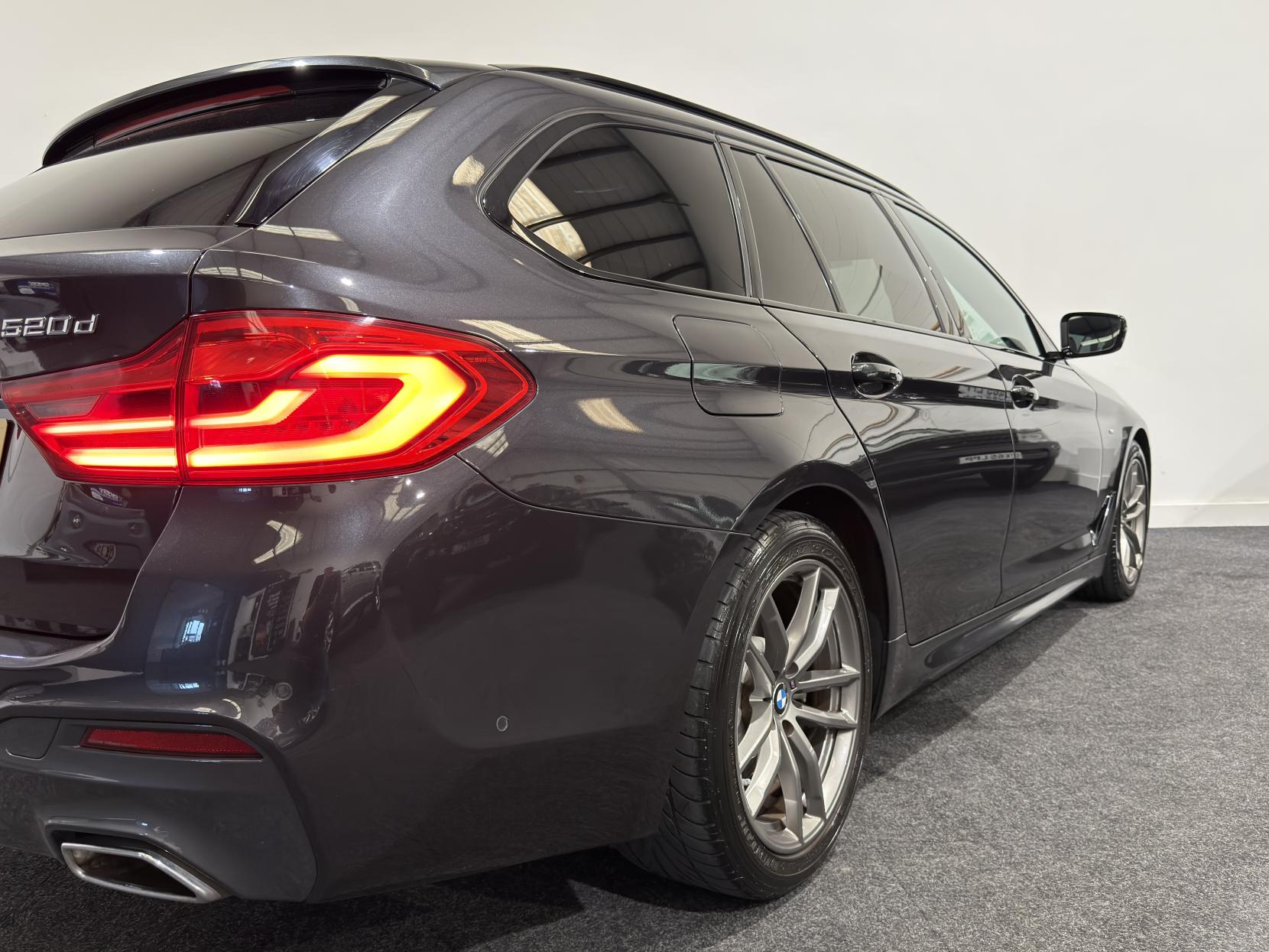 BMW 5 Series 2.0 520d M Sport Touring 5dr Diesel Auto Euro 6 (s/s) (190 ps)