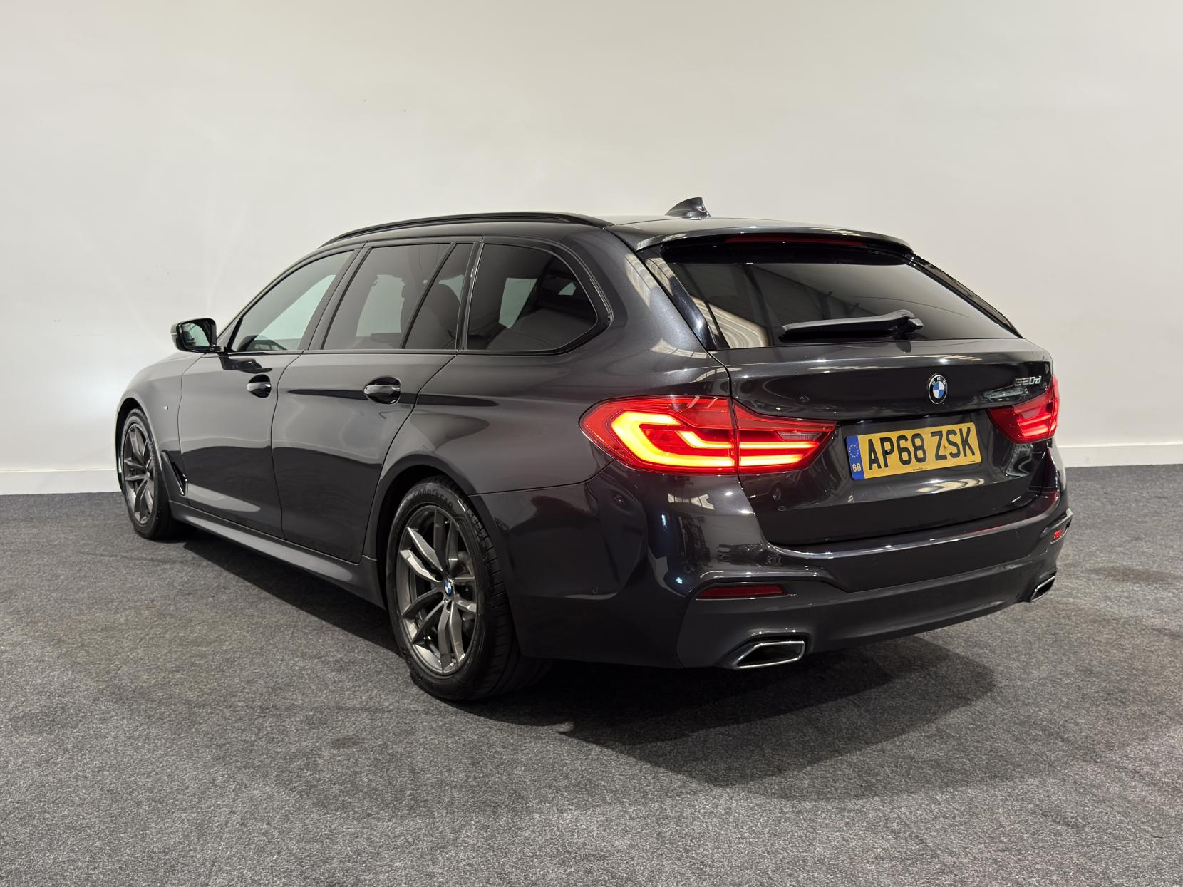 BMW 5 Series 2.0 520d M Sport Touring 5dr Diesel Auto Euro 6 (s/s) (190 ps)