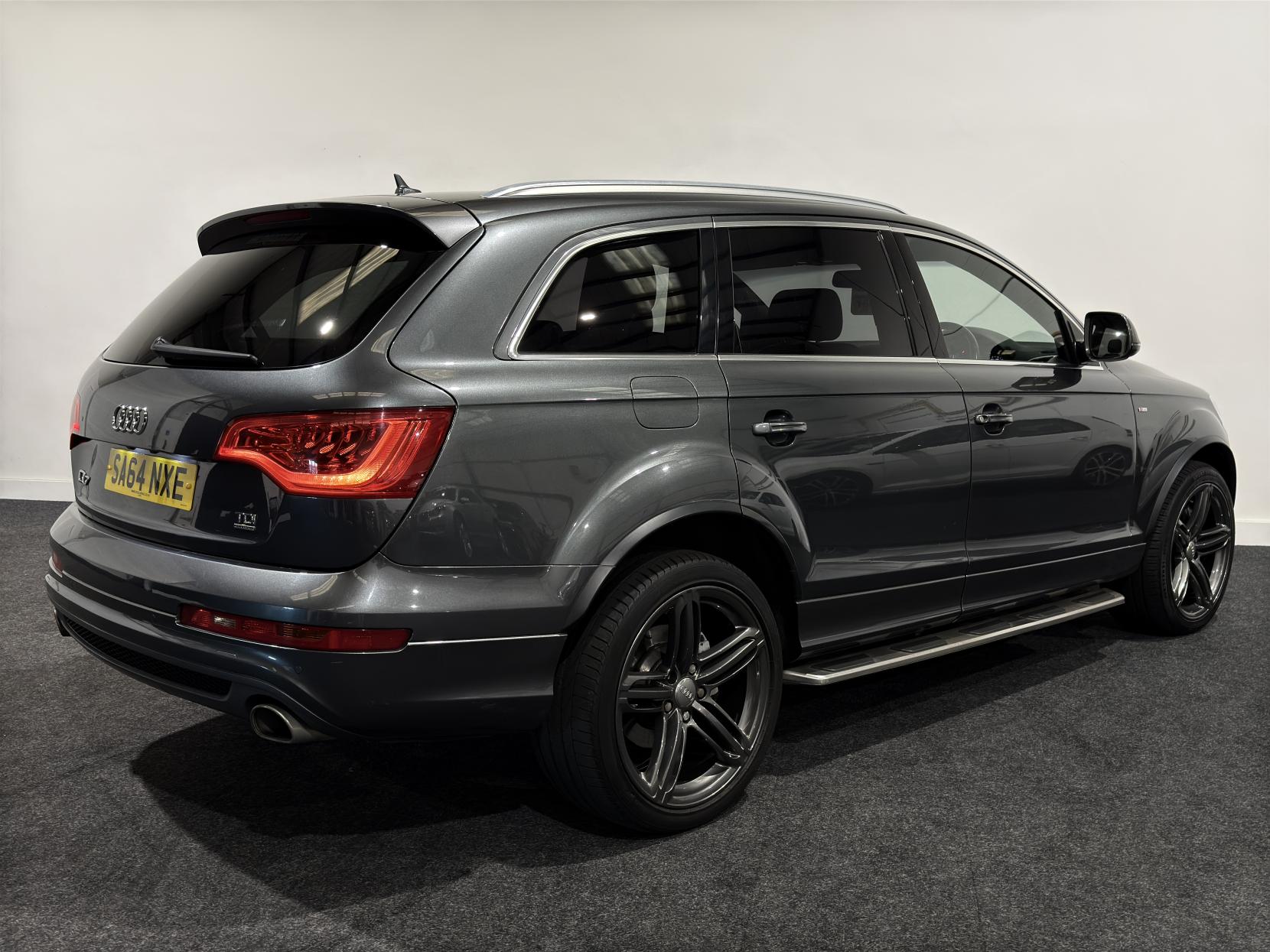 Audi Q7 3.0 TDI V6 S line Plus SUV 5dr Diesel Tiptronic quattro Euro 5 (s/s) (245 ps)