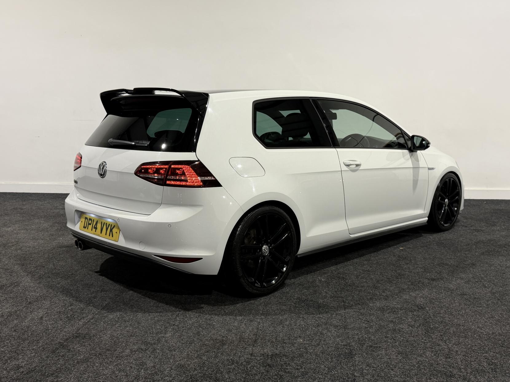 Volkswagen Golf 2.0 TDI BlueMotion Tech GTD Hatchback 3dr Diesel DSG Euro 6 (s/s) (184 ps)