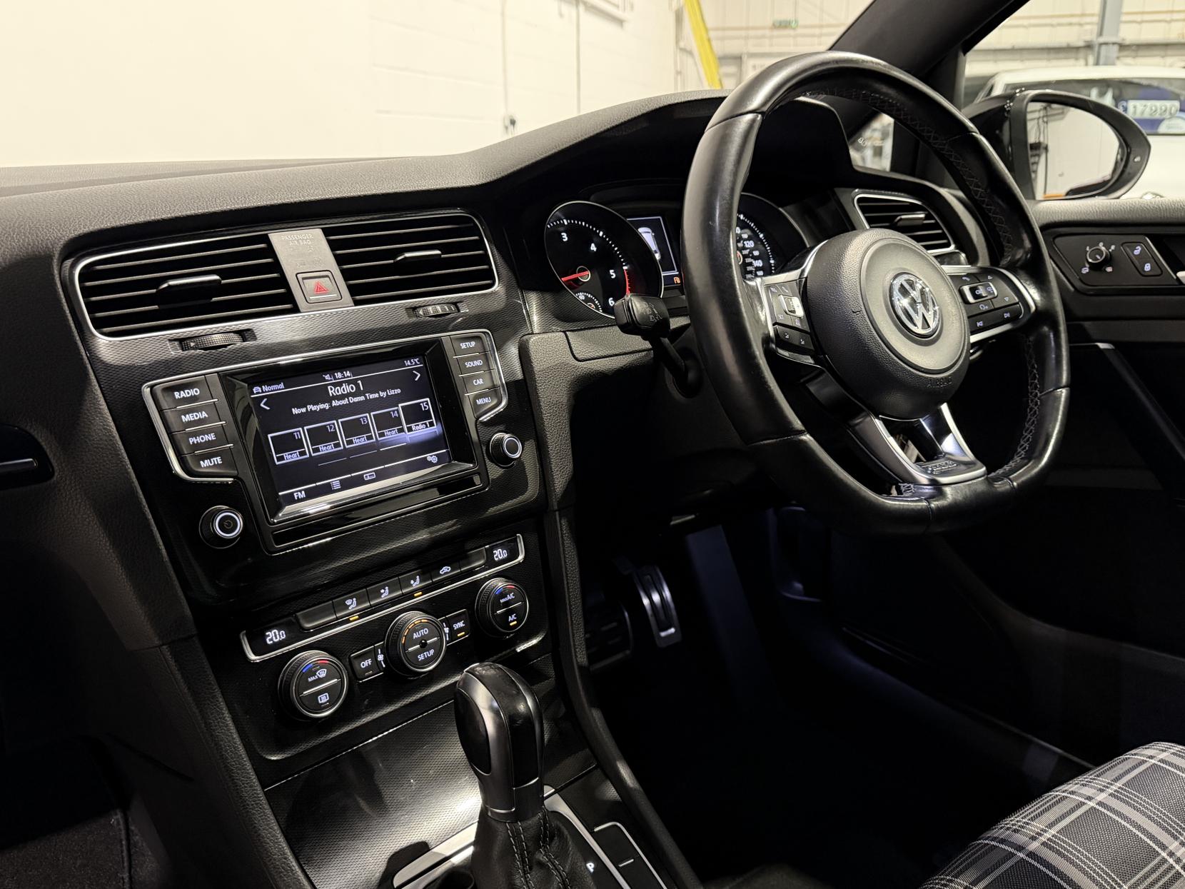 Volkswagen Golf 2.0 TDI BlueMotion Tech GTD Hatchback 3dr Diesel DSG Euro 6 (s/s) (184 ps)