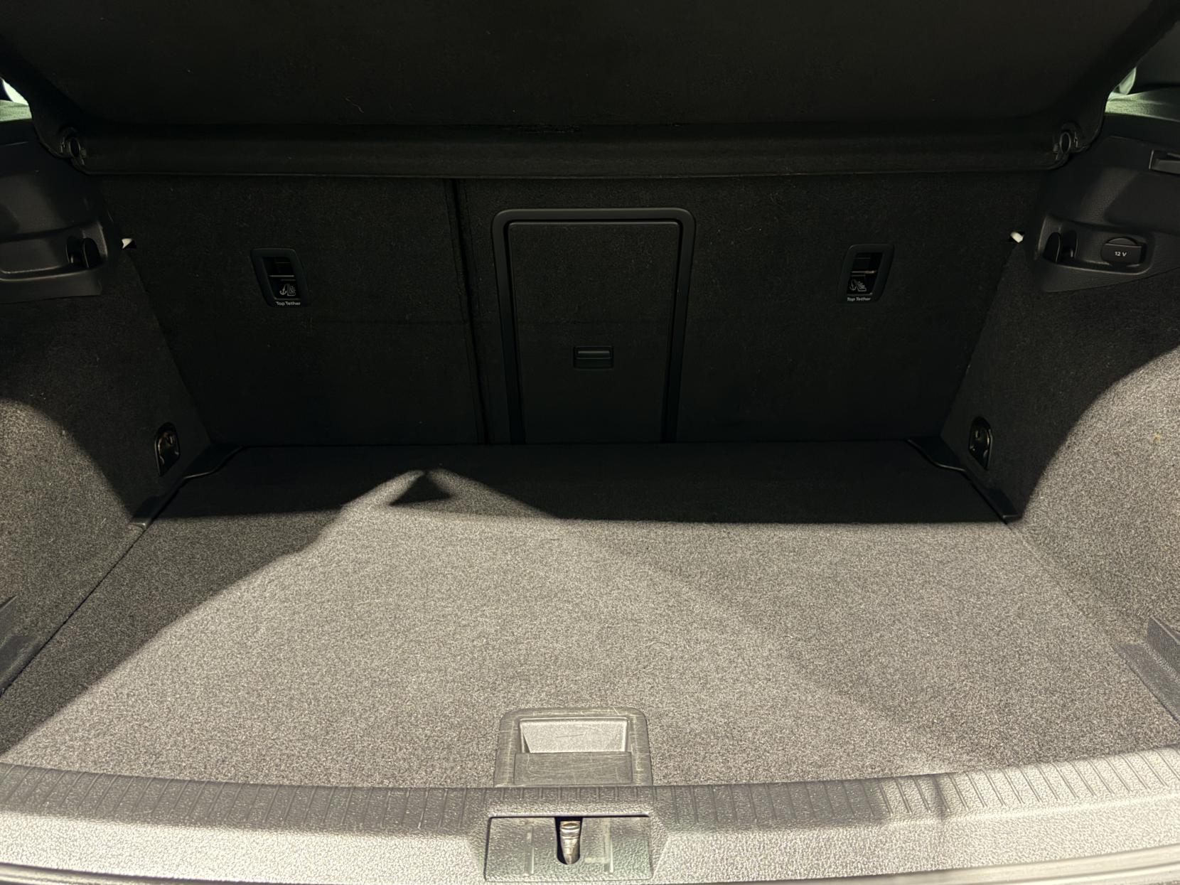 Volkswagen Golf 2.0 TDI BlueMotion Tech GTD Hatchback 3dr Diesel DSG Euro 6 (s/s) (184 ps)