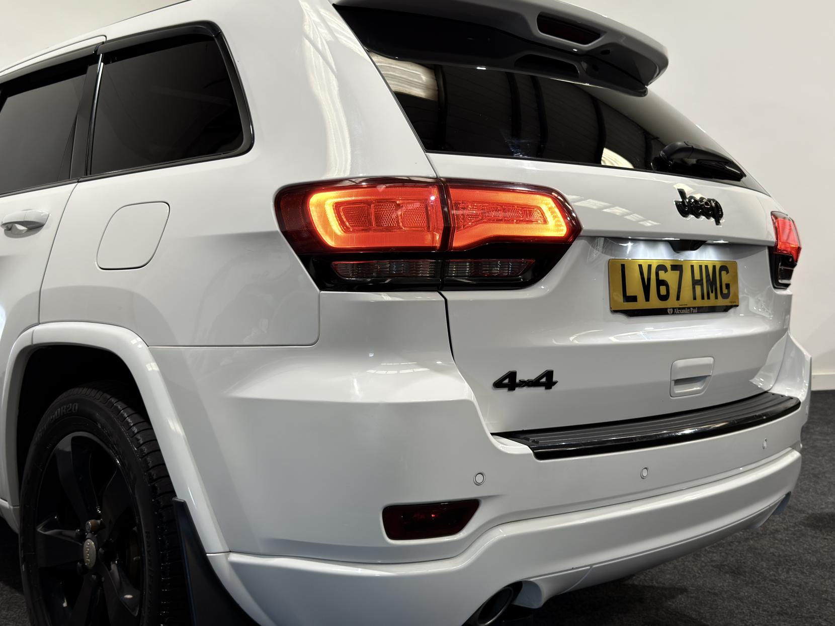 Jeep Grand Cherokee 3.0 V6 CRD Overland SUV 5dr Diesel Auto 4WD Euro 6 (247 bhp)