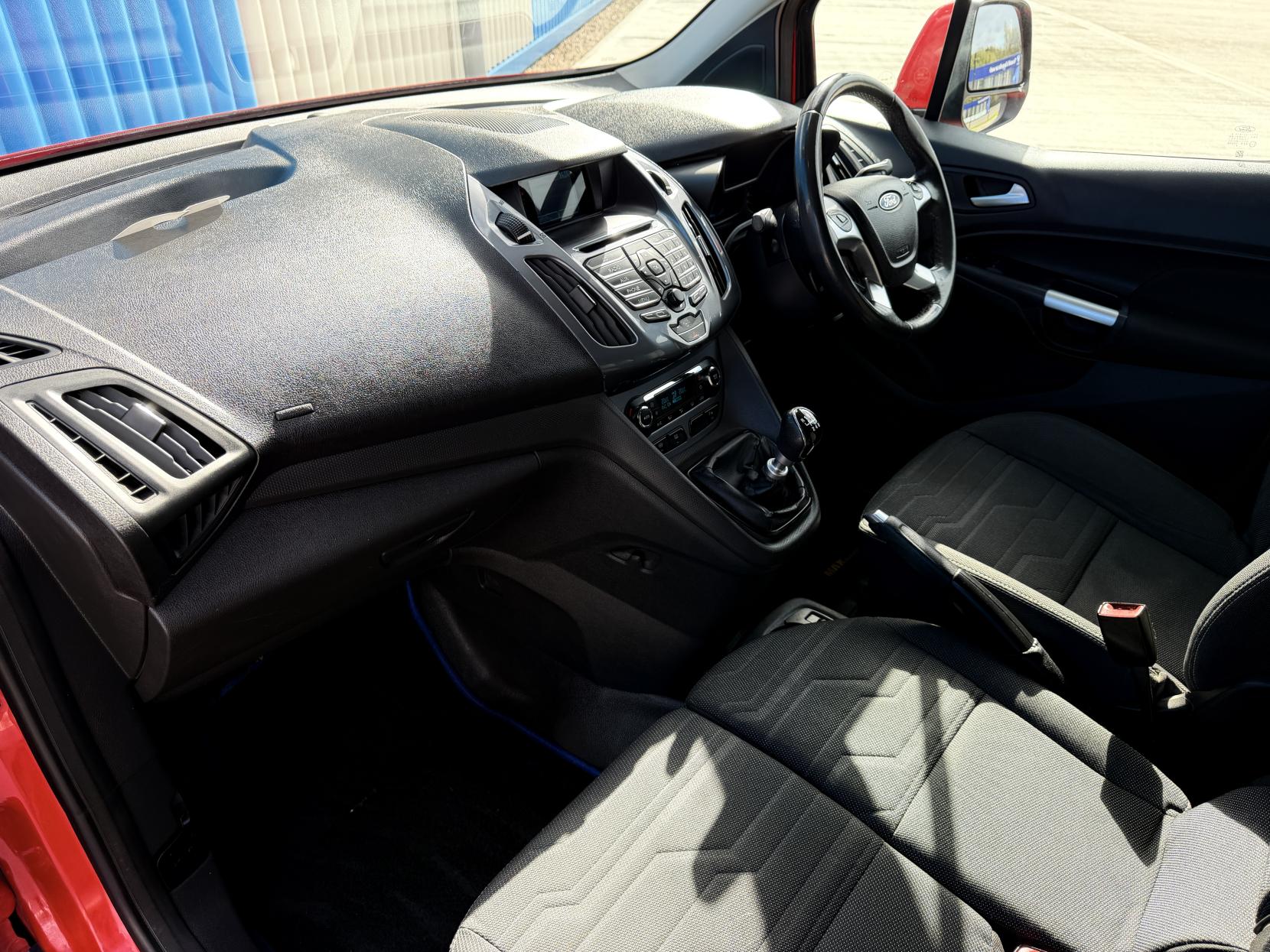 Ford Transit Connect 1.6 TDCi 200 Limited Panel Van 4dr Diesel Manual L1 H1 (124 g/km, 113 bhp)