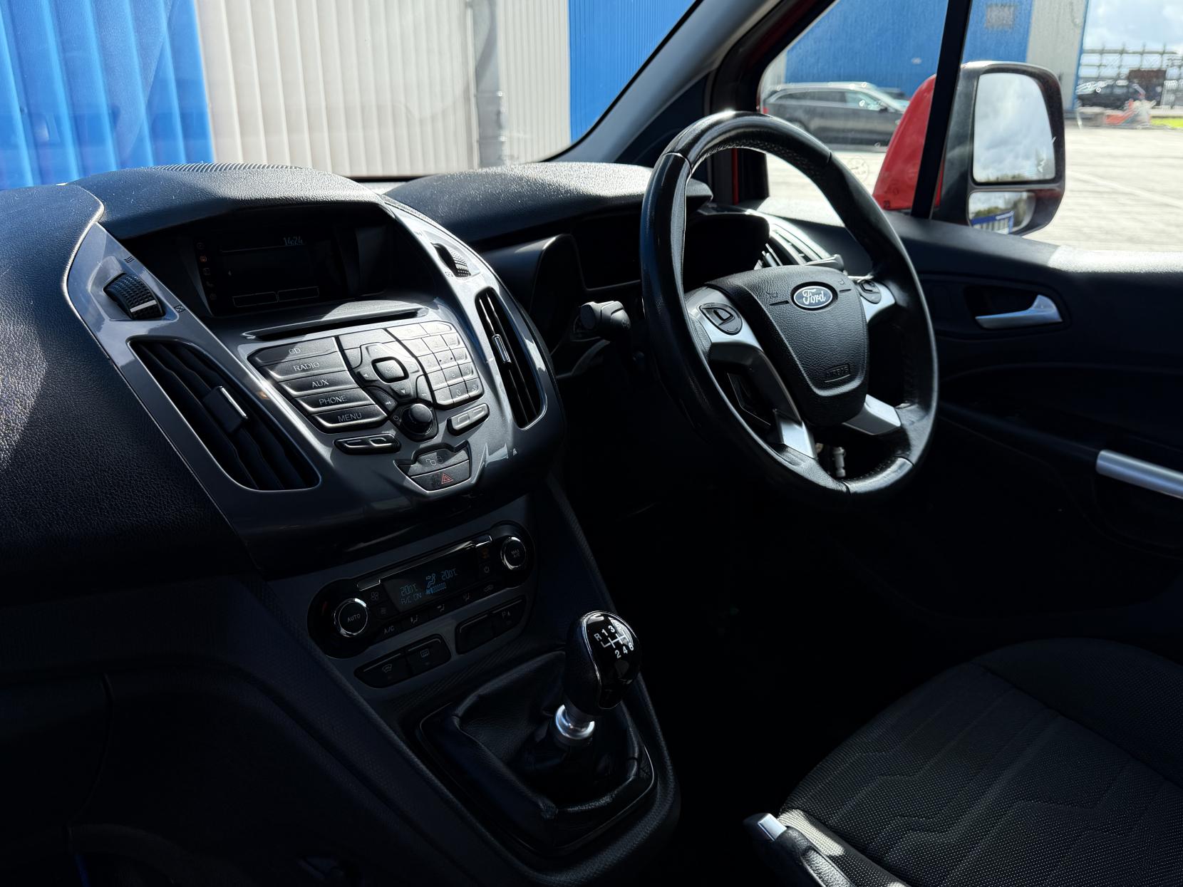 Ford Transit Connect 1.6 TDCi 200 Limited Panel Van 4dr Diesel Manual L1 H1 (124 g/km, 113 bhp)