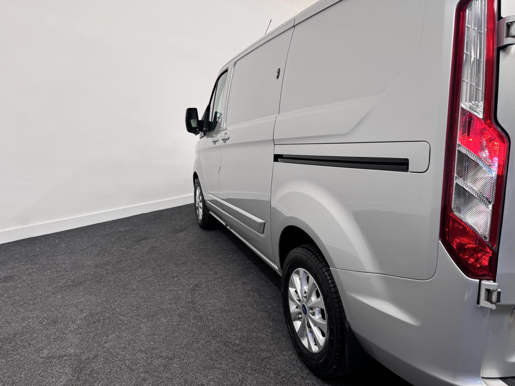 Ford Transit Custom 2.0 300 EcoBlue Limited Panel Van 5dr Diesel Manual L1 H1 Euro 6 (s/s) (130 ps)