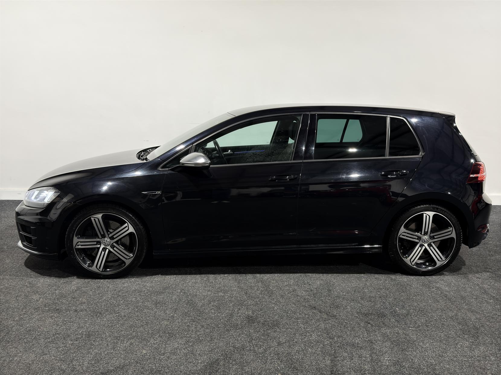 Volkswagen Golf 2.0 TSI BlueMotion Tech R Hatchback 5dr Petrol Manual 4Motion Euro 6 (s/s) (300 ps)