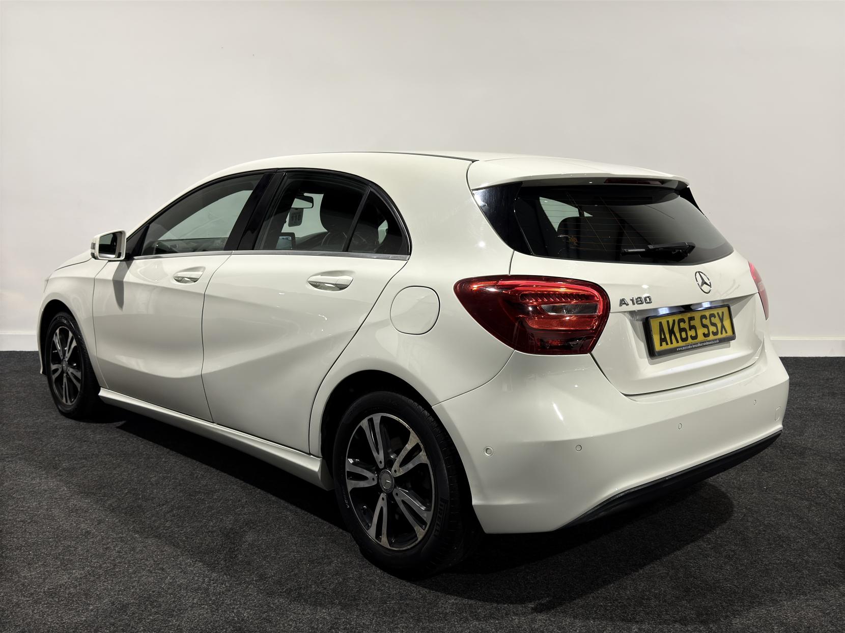 Mercedes-Benz A Class 1.6 A180 SE (Executive) Hatchback 5dr Petrol Manual Euro 6 (s/s) (122 ps)