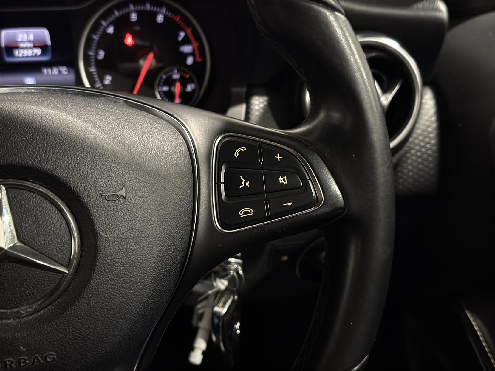 Mercedes-Benz A Class 1.6 A180 SE (Executive) Hatchback 5dr Petrol Manual Euro 6 (s/s) (122 ps)