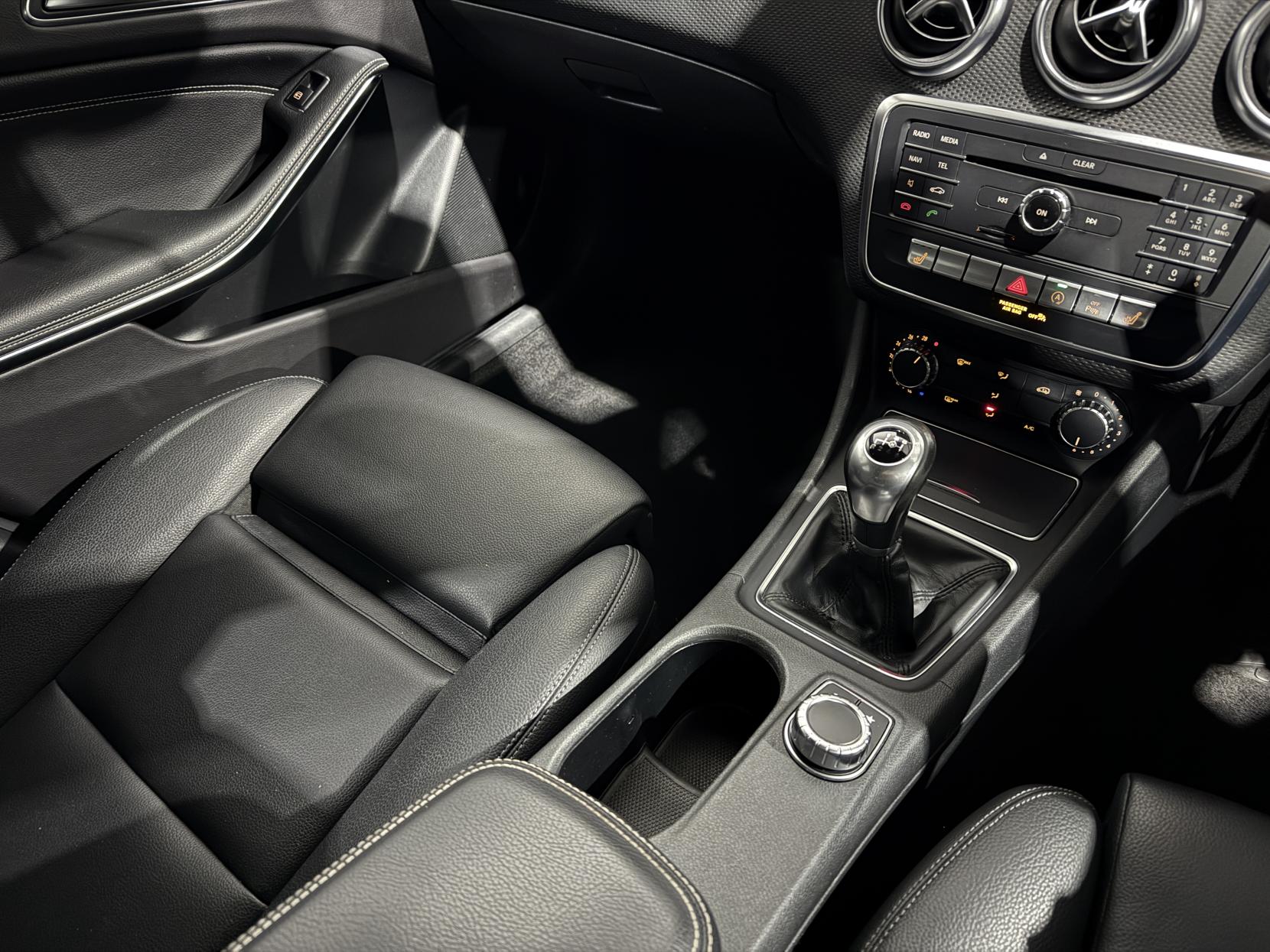 Mercedes-Benz A Class 1.6 A180 SE (Executive) Hatchback 5dr Petrol Manual Euro 6 (s/s) (122 ps)