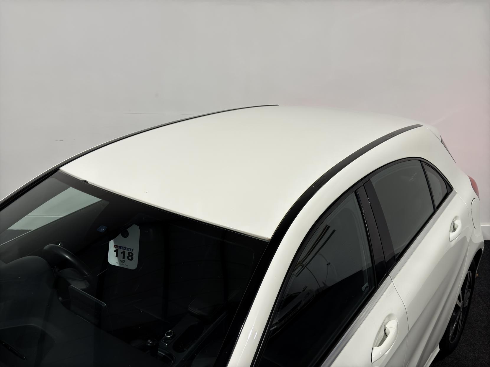 Mercedes-Benz A Class 1.6 A180 SE (Executive) Hatchback 5dr Petrol Manual Euro 6 (s/s) (122 ps)