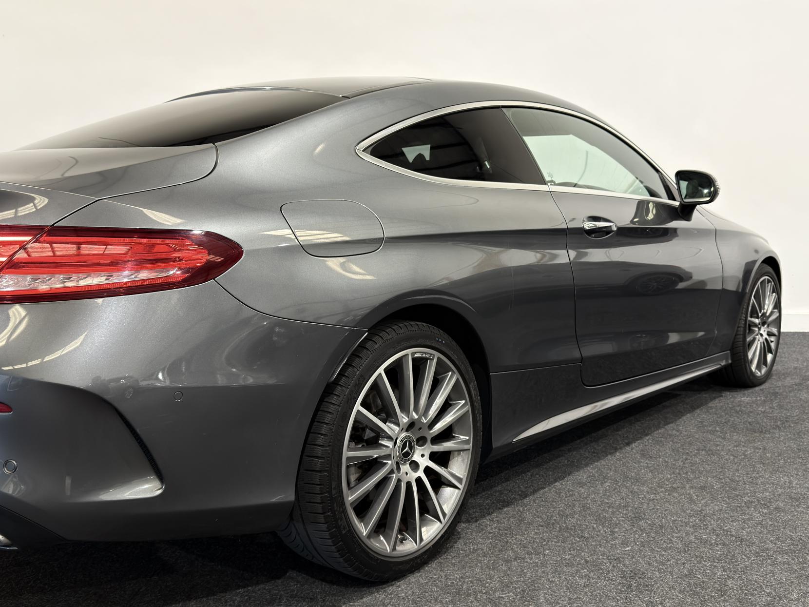 Mercedes-Benz C Class 2.1 C220d AMG Line (Premium Plus) Coupe 2dr Diesel G-Tronic+ Euro 6 (s/s) (170 ps)