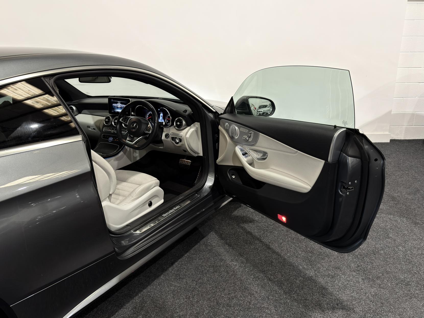 Mercedes-Benz C Class 2.1 C220d AMG Line (Premium Plus) Coupe 2dr Diesel G-Tronic+ Euro 6 (s/s) (170 ps)