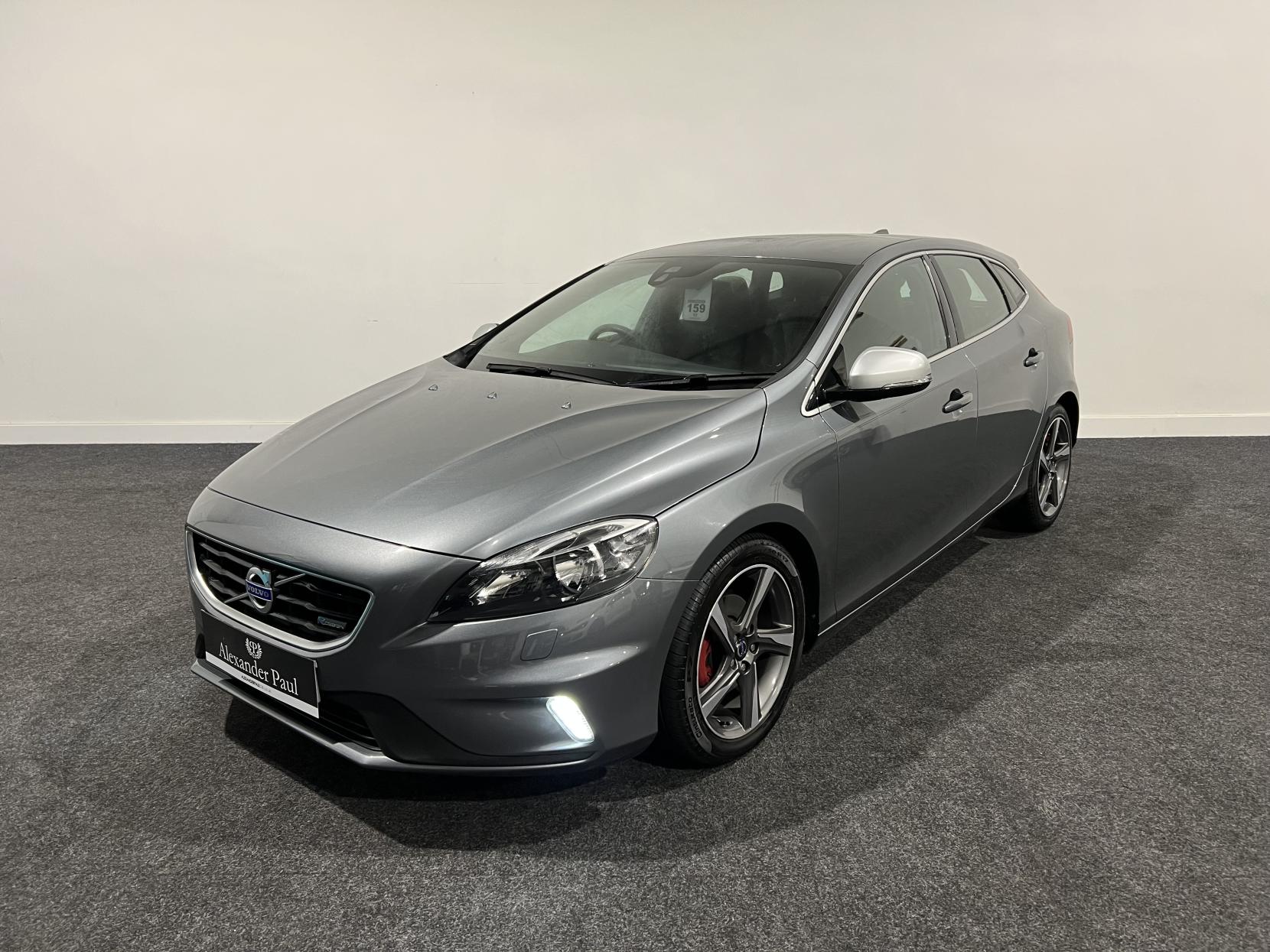 Volvo V40 1.6 D2 R-Design Hatchback 5dr Diesel Manual Euro 5 (s/s) (115 ps)