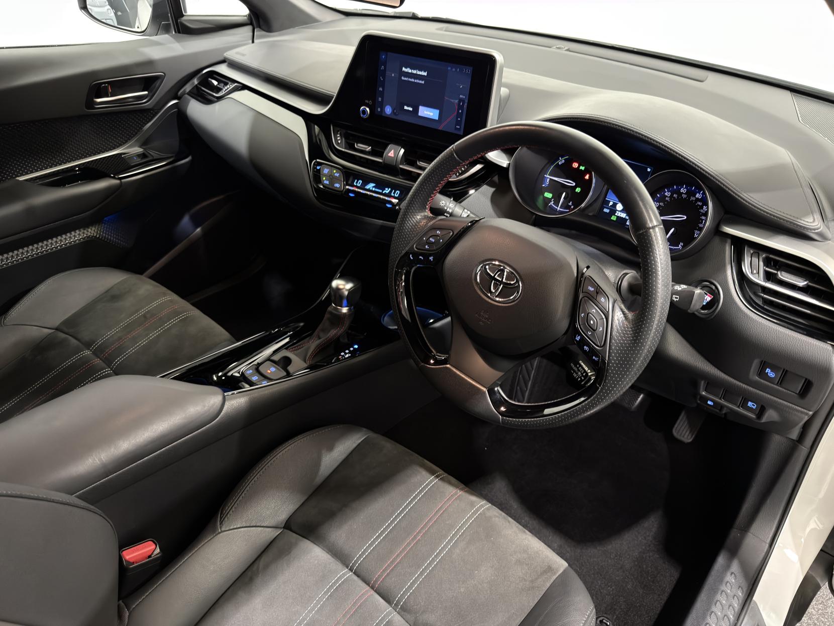 Toyota C-HR 2.0 VVT-h GR SPORT SUV 5dr Petrol Hybrid CVT Euro 6 (s/s) (184 ps)