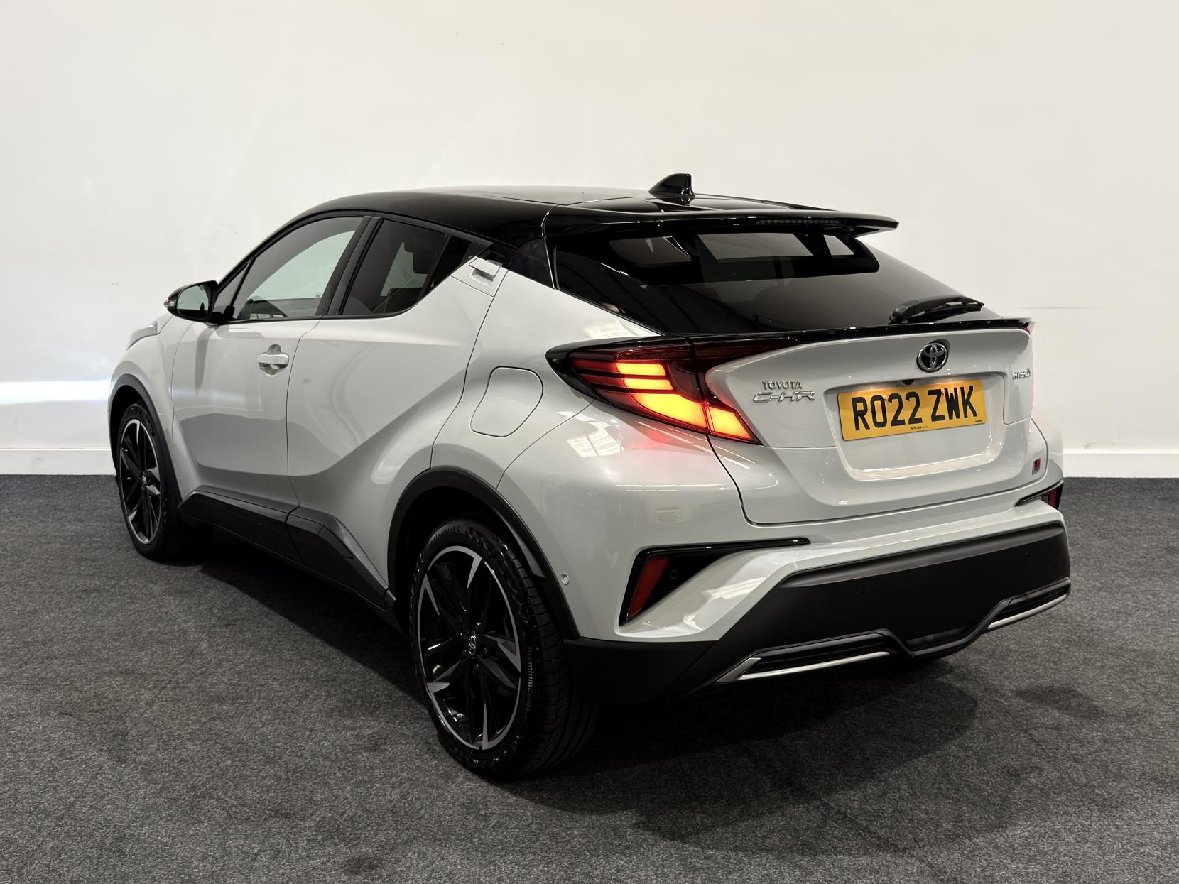 Toyota C-HR 2.0 VVT-h GR SPORT SUV 5dr Petrol Hybrid CVT Euro 6 (s/s) (184 ps)