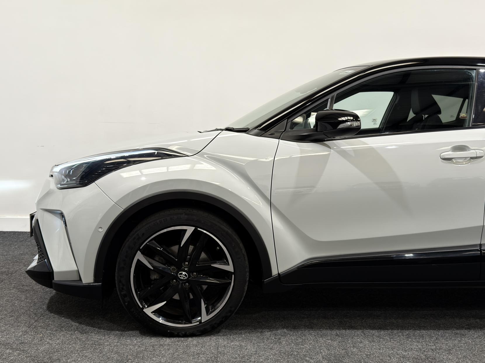 Toyota C-HR 2.0 VVT-h GR SPORT SUV 5dr Petrol Hybrid CVT Euro 6 (s/s) (184 ps)