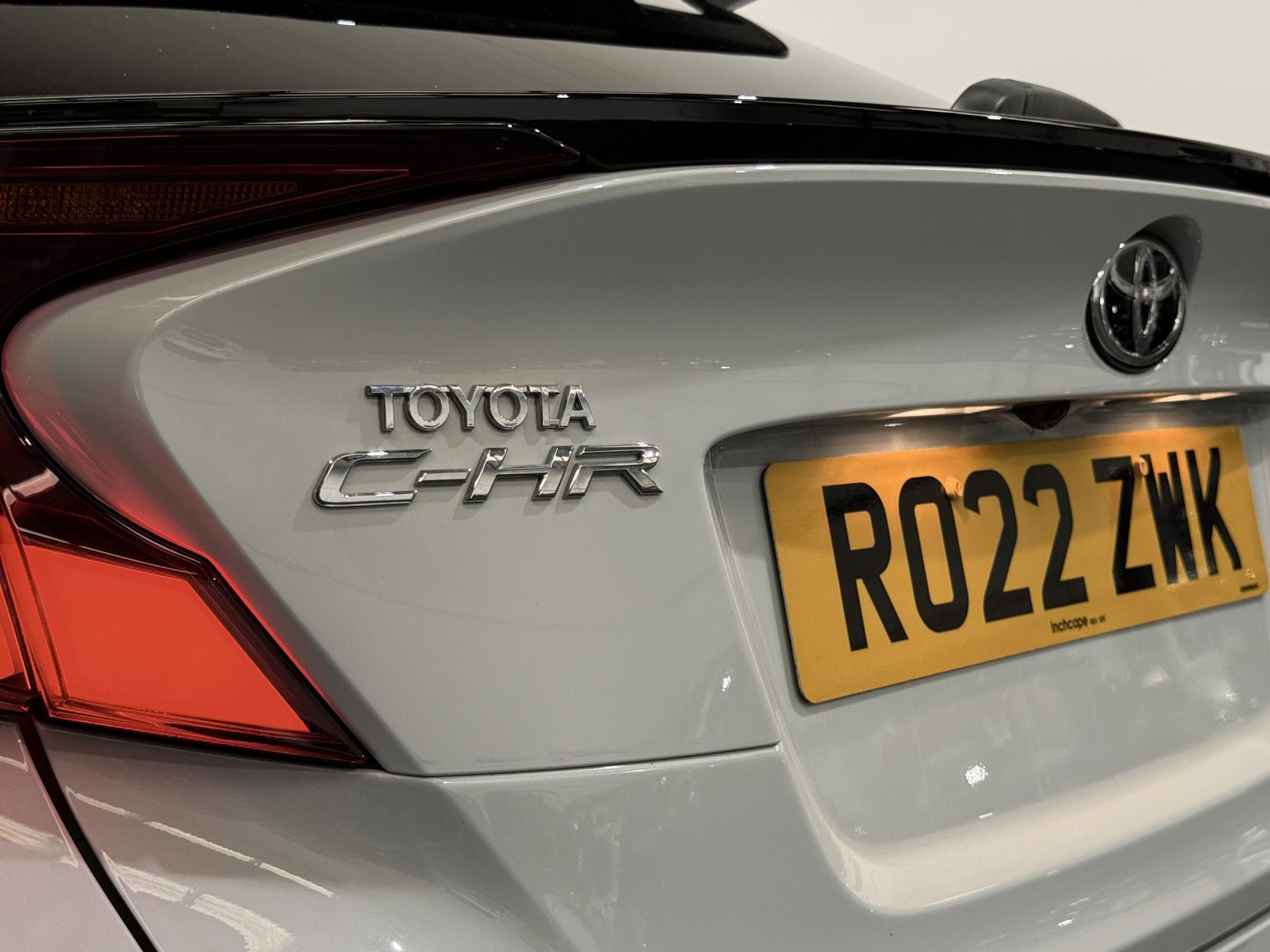 Toyota C-HR 2.0 VVT-h GR SPORT SUV 5dr Petrol Hybrid CVT Euro 6 (s/s) (184 ps)