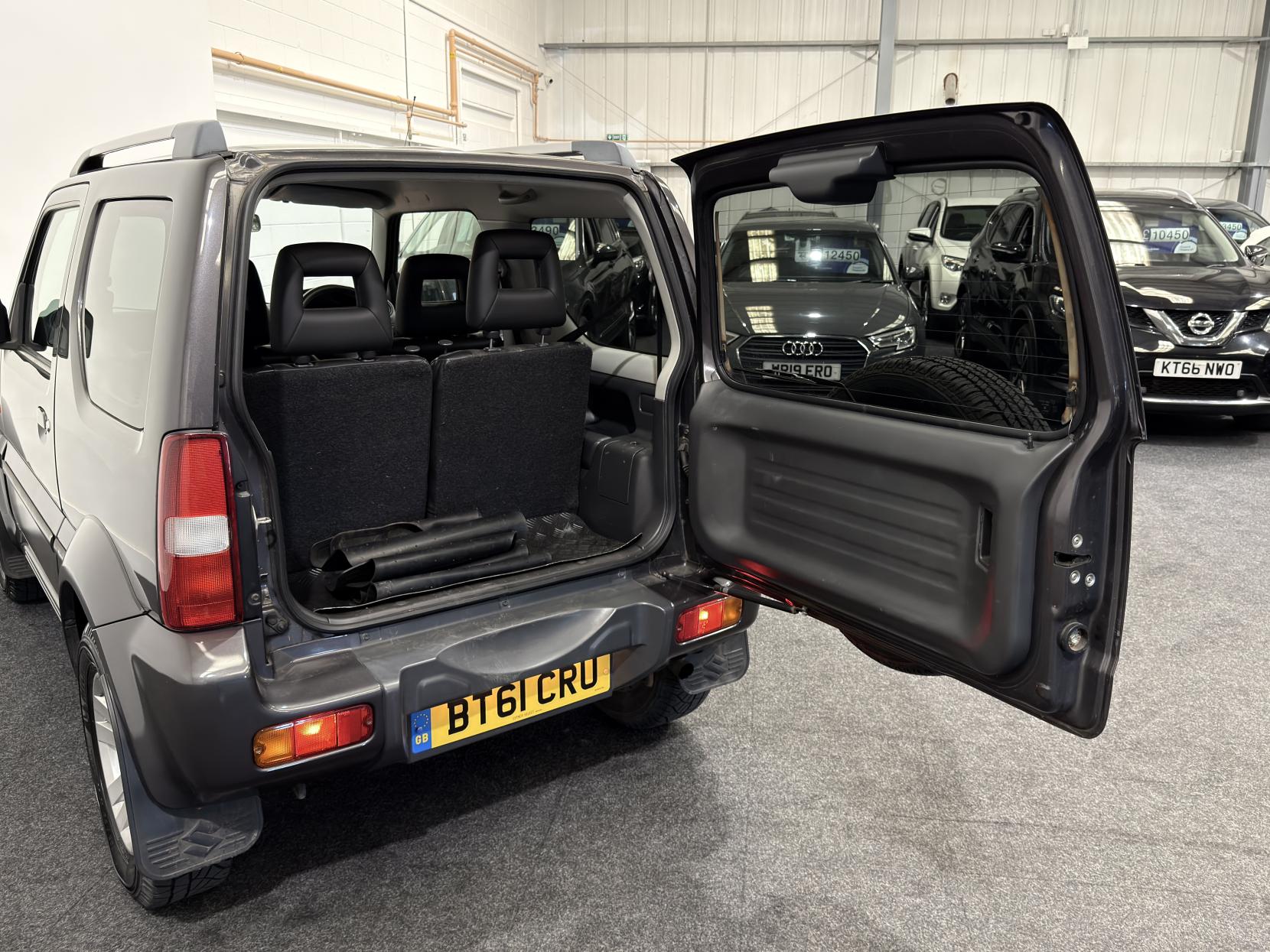 Suzuki Jimny 1.3 SZ4 SUV 3dr Petrol Manual (162 g/km, 83 bhp)