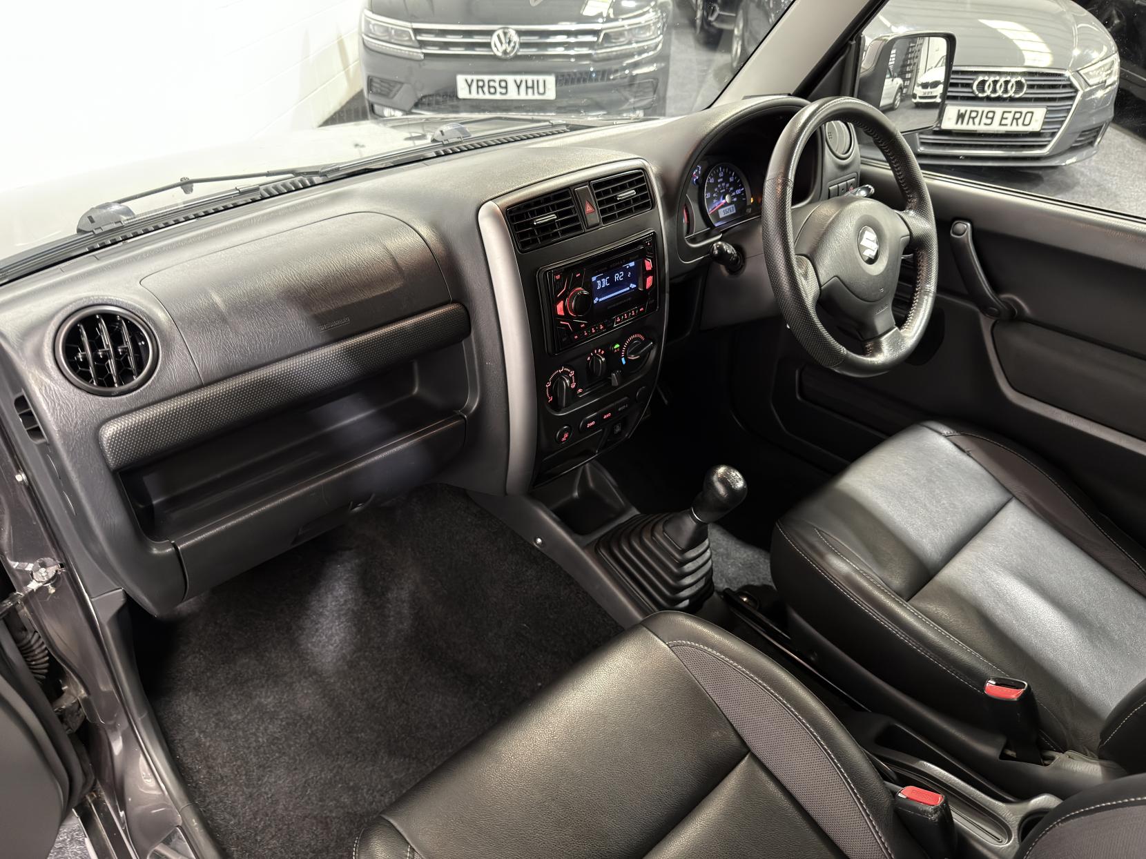 Suzuki Jimny 1.3 SZ4 SUV 3dr Petrol Manual (162 g/km, 83 bhp)