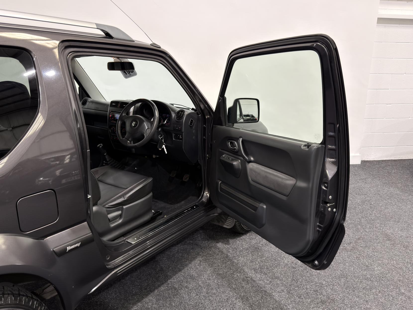 Suzuki Jimny 1.3 SZ4 SUV 3dr Petrol Manual (162 g/km, 83 bhp)
