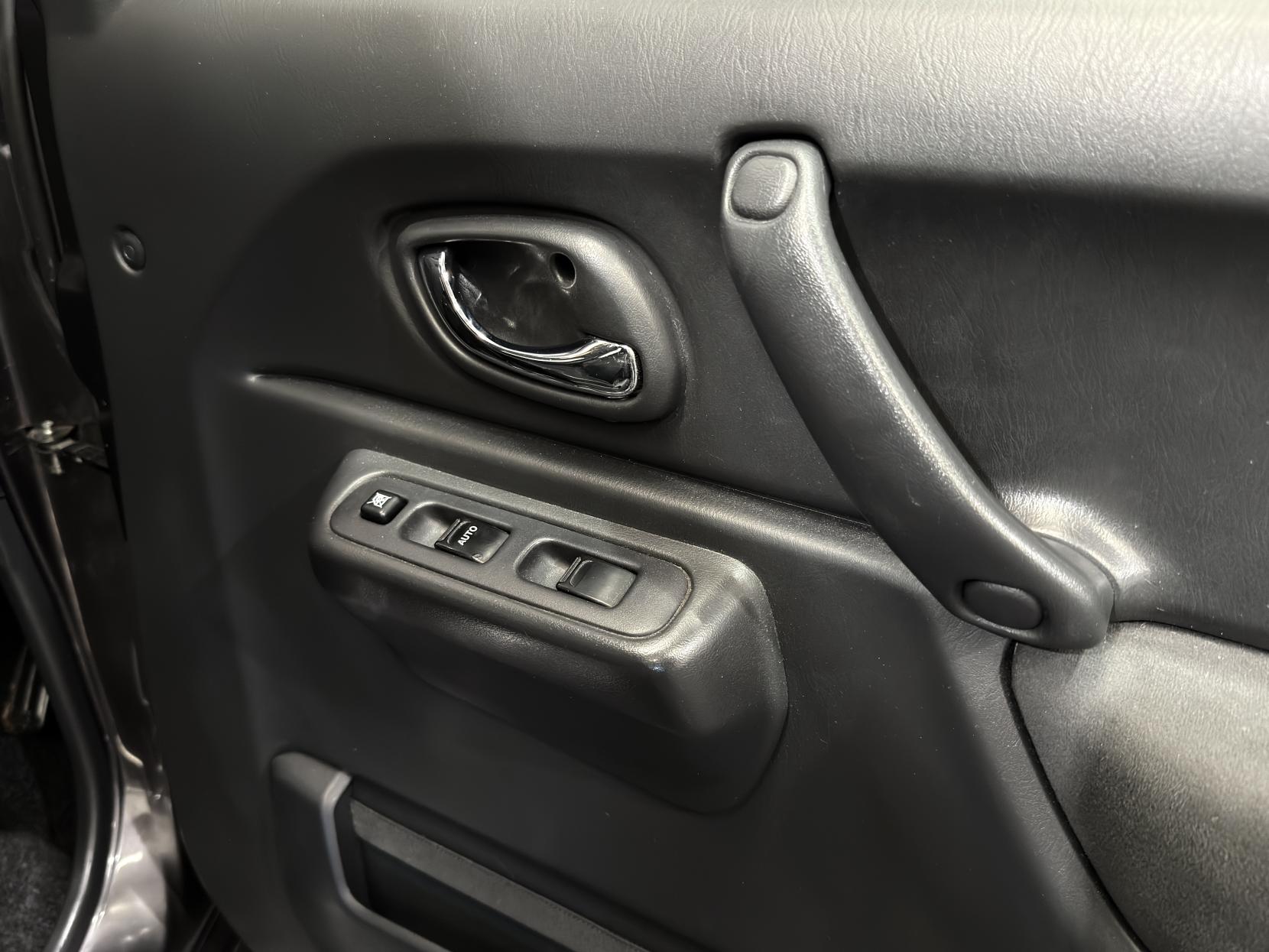 Suzuki Jimny 1.3 SZ4 SUV 3dr Petrol Manual (162 g/km, 83 bhp)