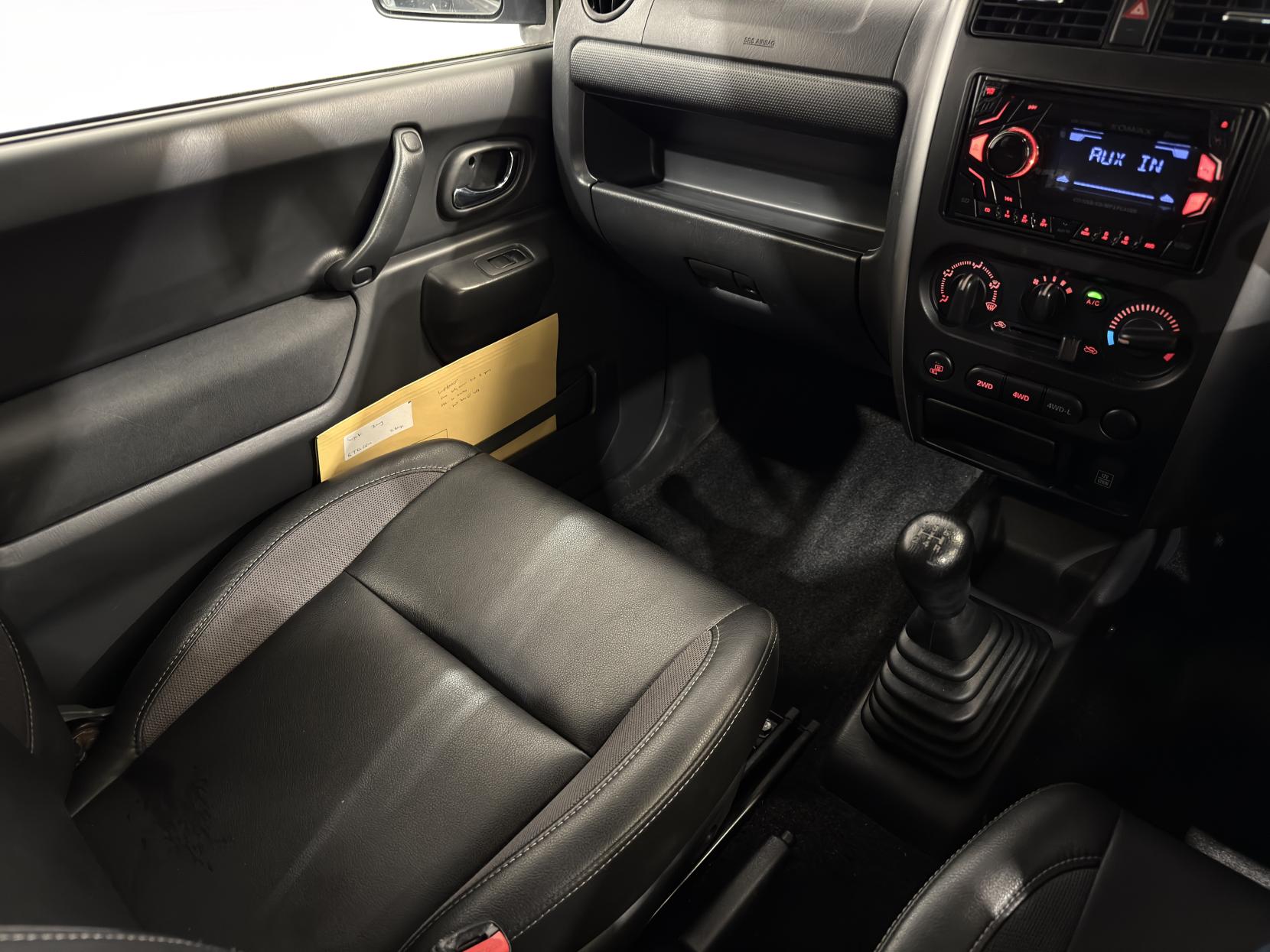 Suzuki Jimny 1.3 SZ4 SUV 3dr Petrol Manual (162 g/km, 83 bhp)