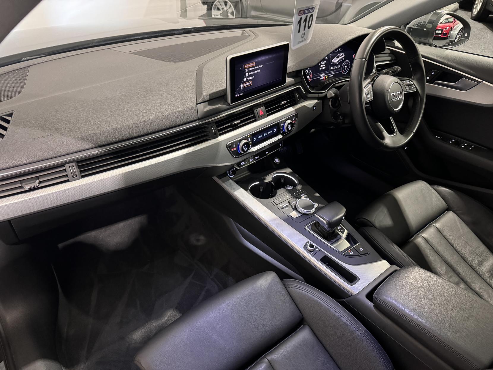 Audi A4 Avant 2.0 TDI ultra Sport Estate 5dr Diesel S Tronic Euro 6 (s/s) (150 ps)