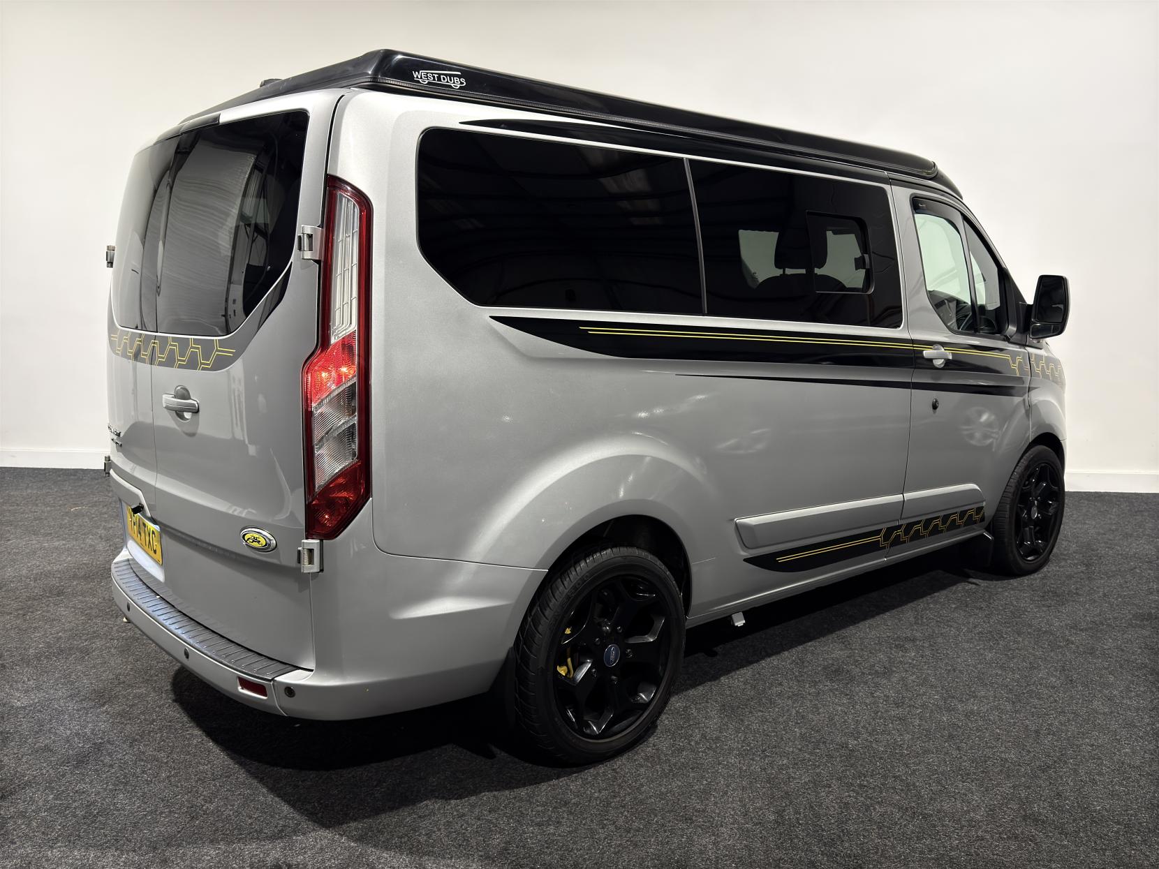 Ford Transit Custom 2.2 TDCi 270 Limited Panel Van 5dr Diesel Manual L1 H1 (186 g/km, 123 bhp)