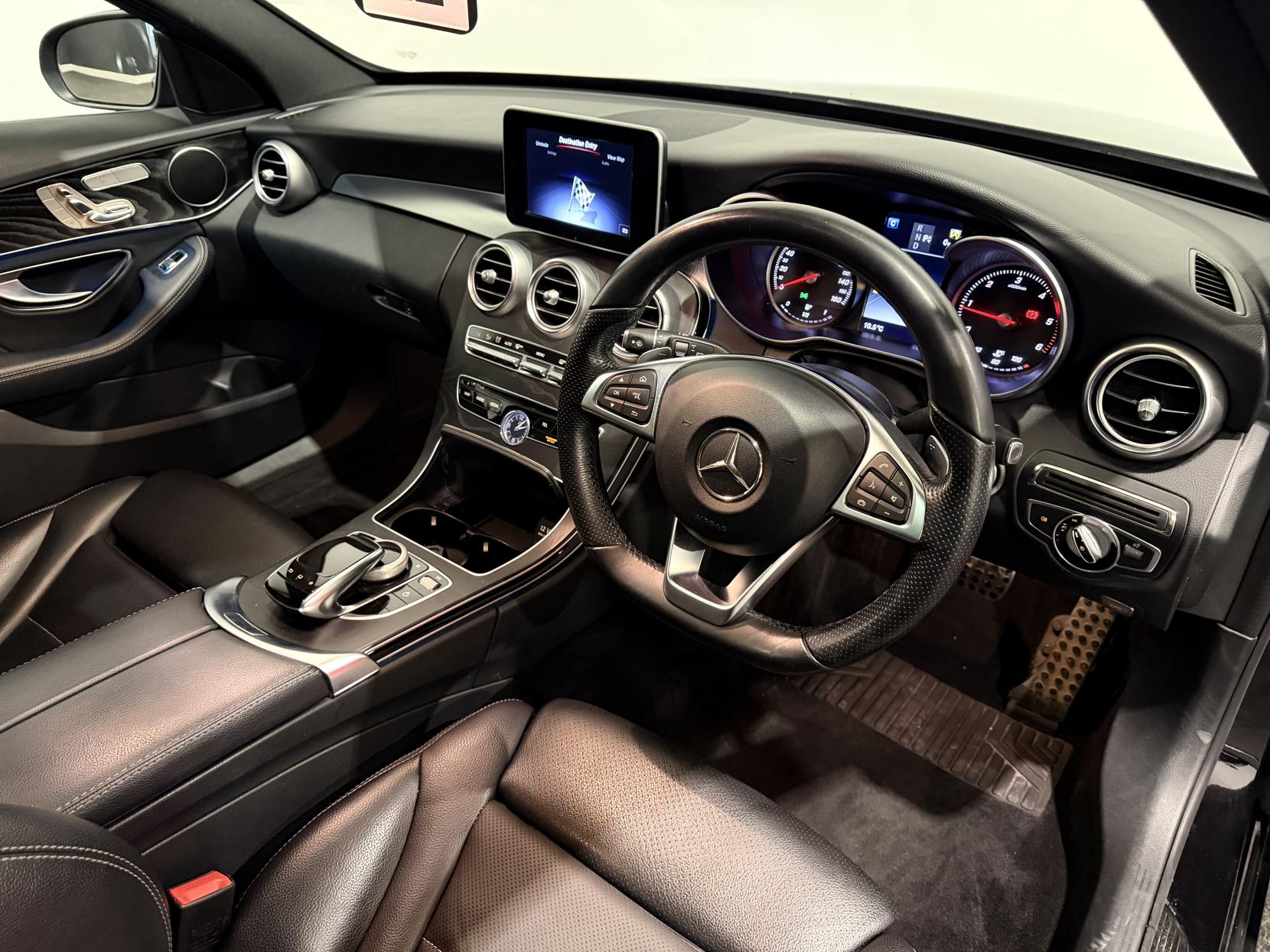 Mercedes-Benz C Class 2.1 C250d AMG Line (Premium) Estate 5dr Diesel 7G-Tronic+ Euro 6 (s/s) (204 ps)