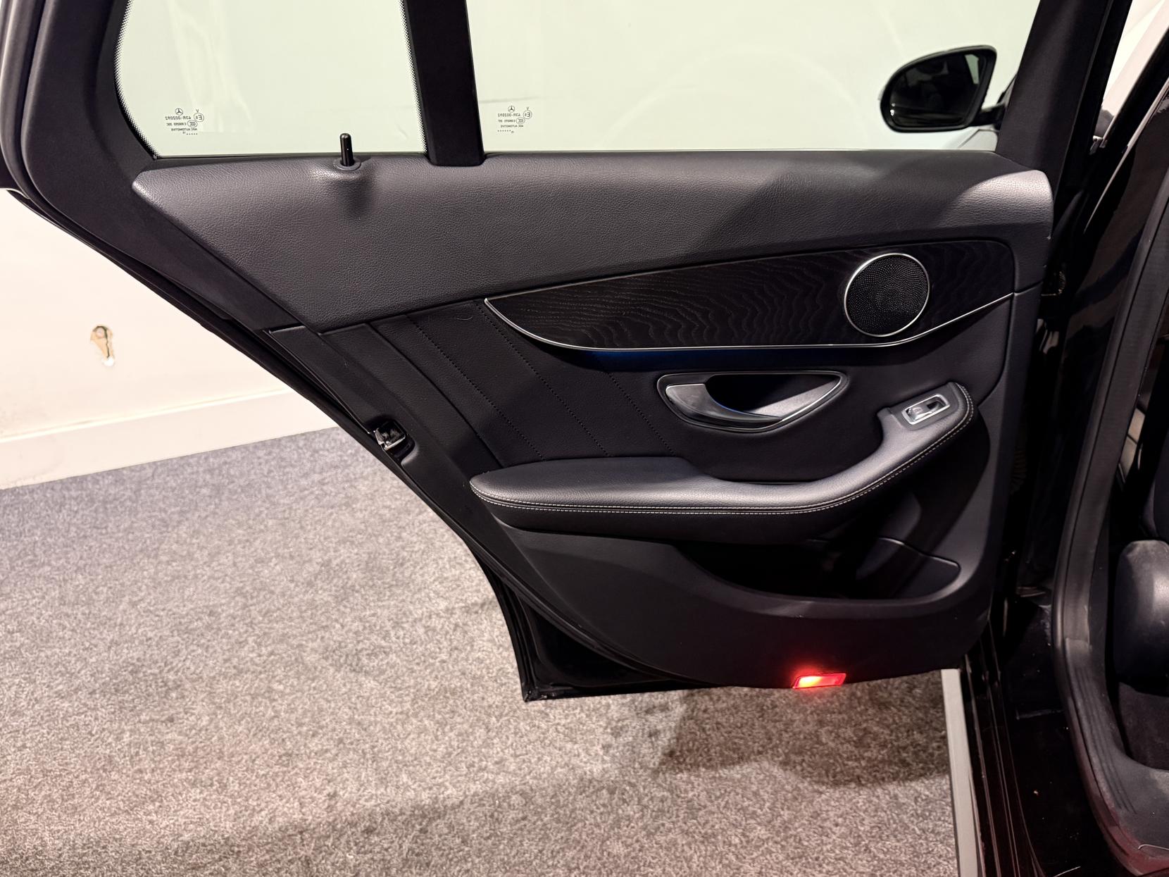 Mercedes-Benz C Class 2.1 C250d AMG Line (Premium) Estate 5dr Diesel 7G-Tronic+ Euro 6 (s/s) (204 ps)