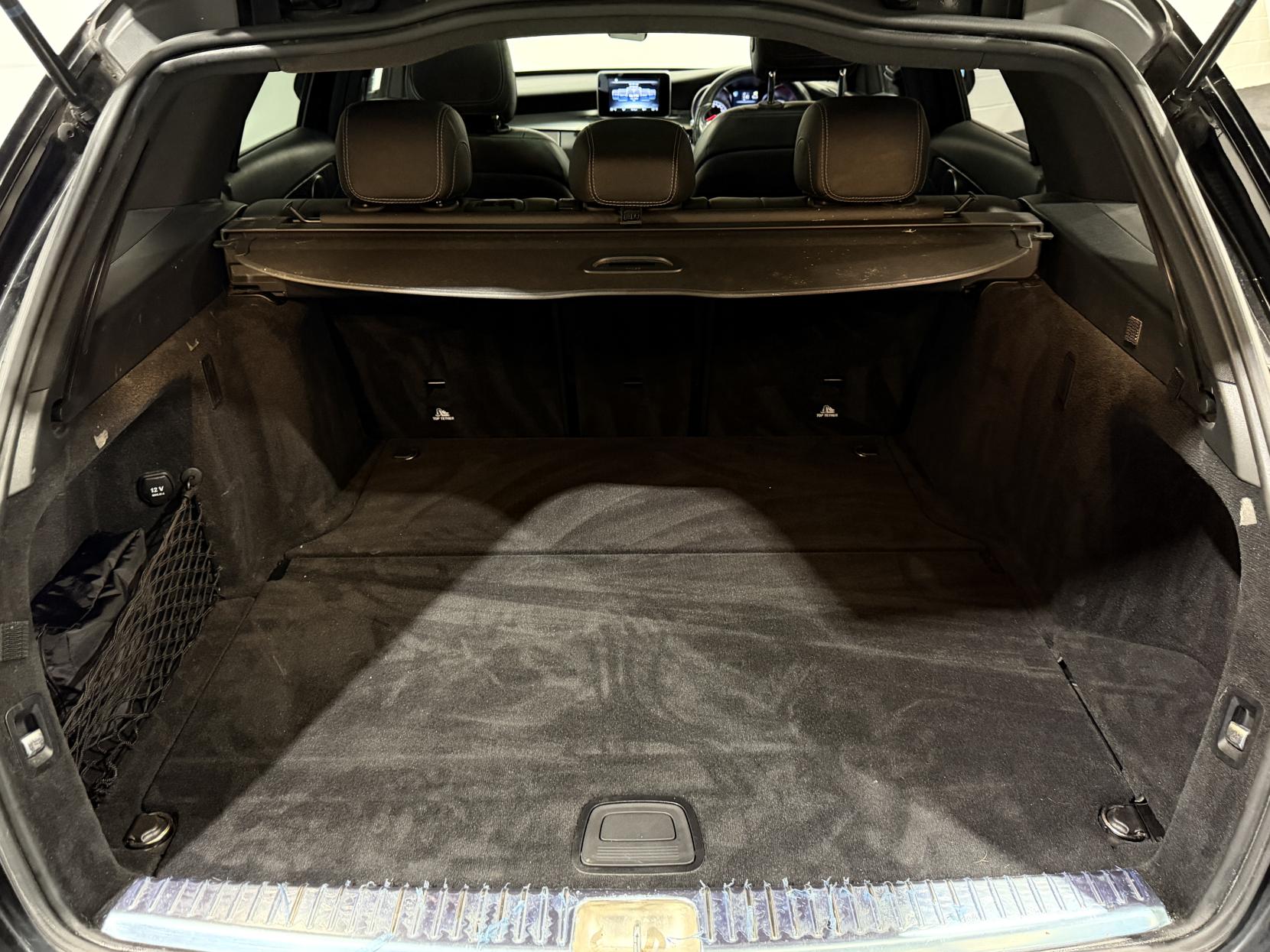 Mercedes-Benz C Class 2.1 C250d AMG Line (Premium) Estate 5dr Diesel 7G-Tronic+ Euro 6 (s/s) (204 ps)