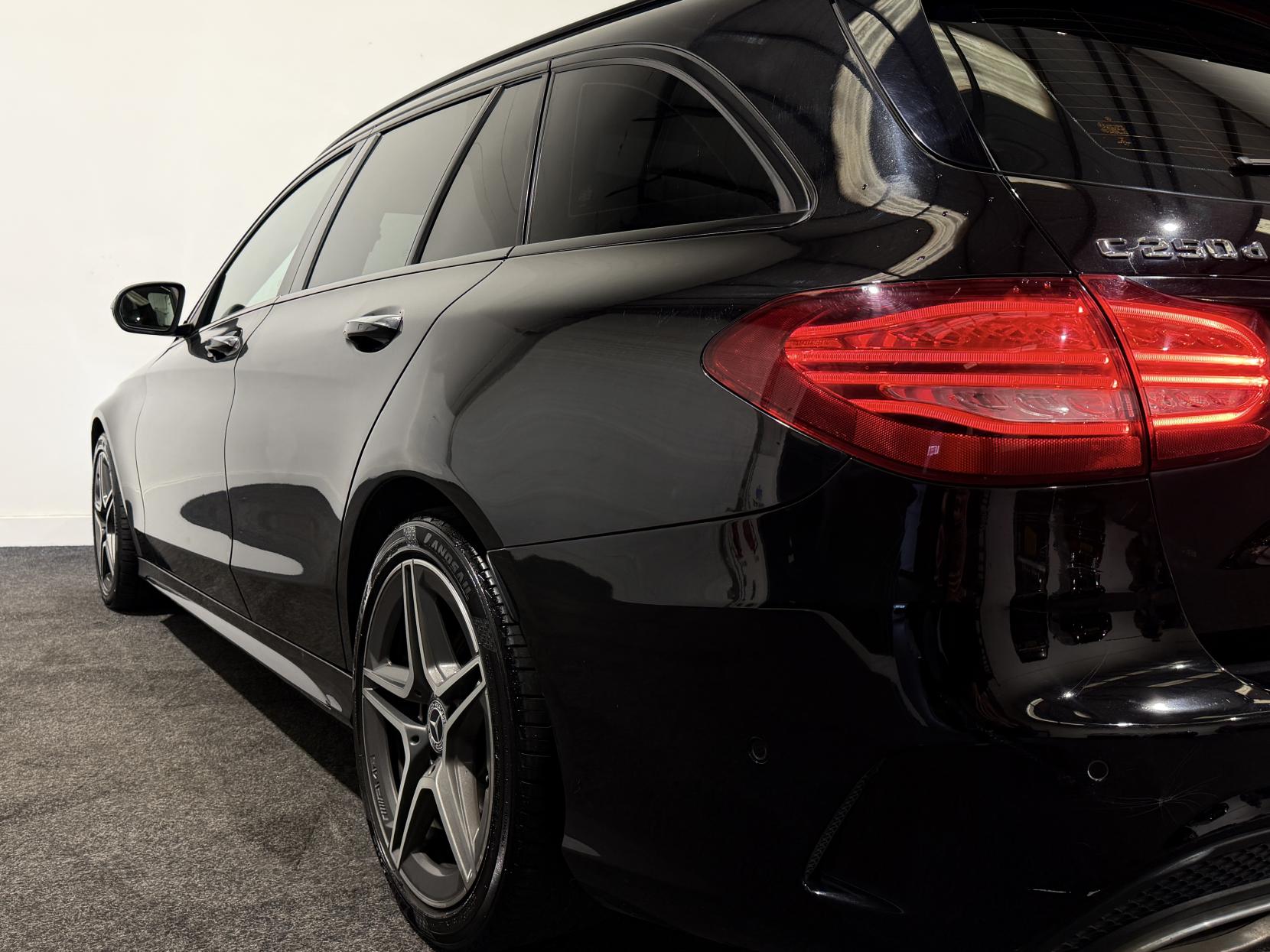 Mercedes-Benz C Class 2.1 C250d AMG Line (Premium) Estate 5dr Diesel 7G-Tronic+ Euro 6 (s/s) (204 ps)