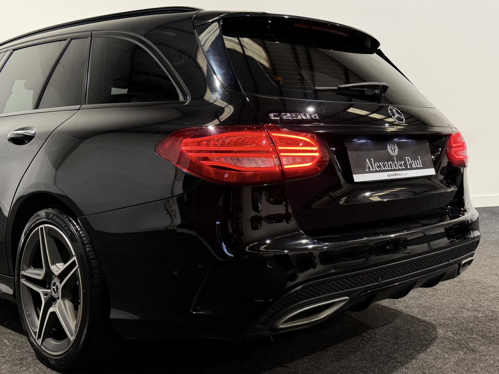 Mercedes-Benz C Class 2.1 C250d AMG Line (Premium) Estate 5dr Diesel 7G-Tronic+ Euro 6 (s/s) (204 ps)